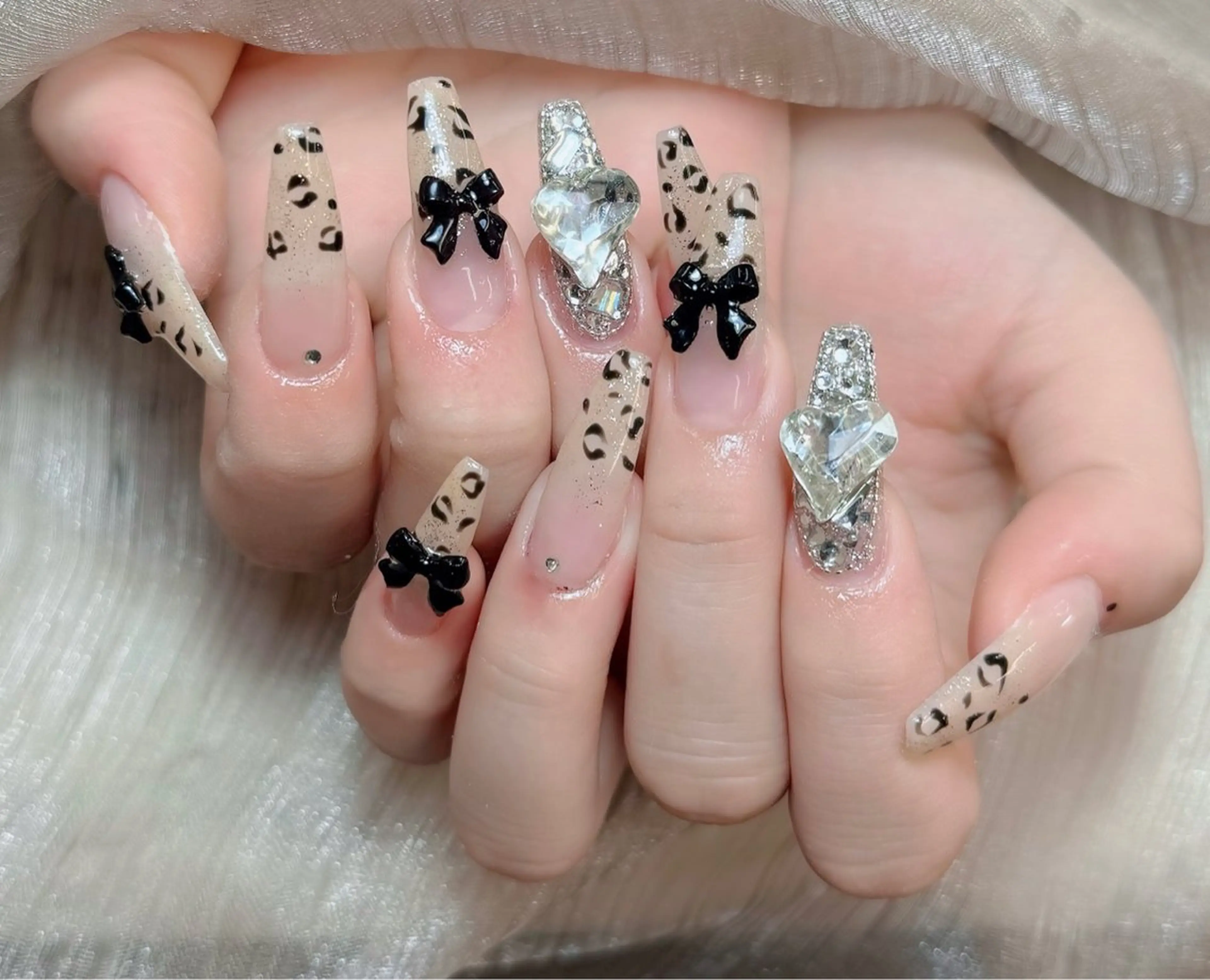ネイル アートネイル フレンチネイル 韓国ネイル 持ち込み ワンホンネイル ハンドネイル Lenie Nailsのネイルデザイン
