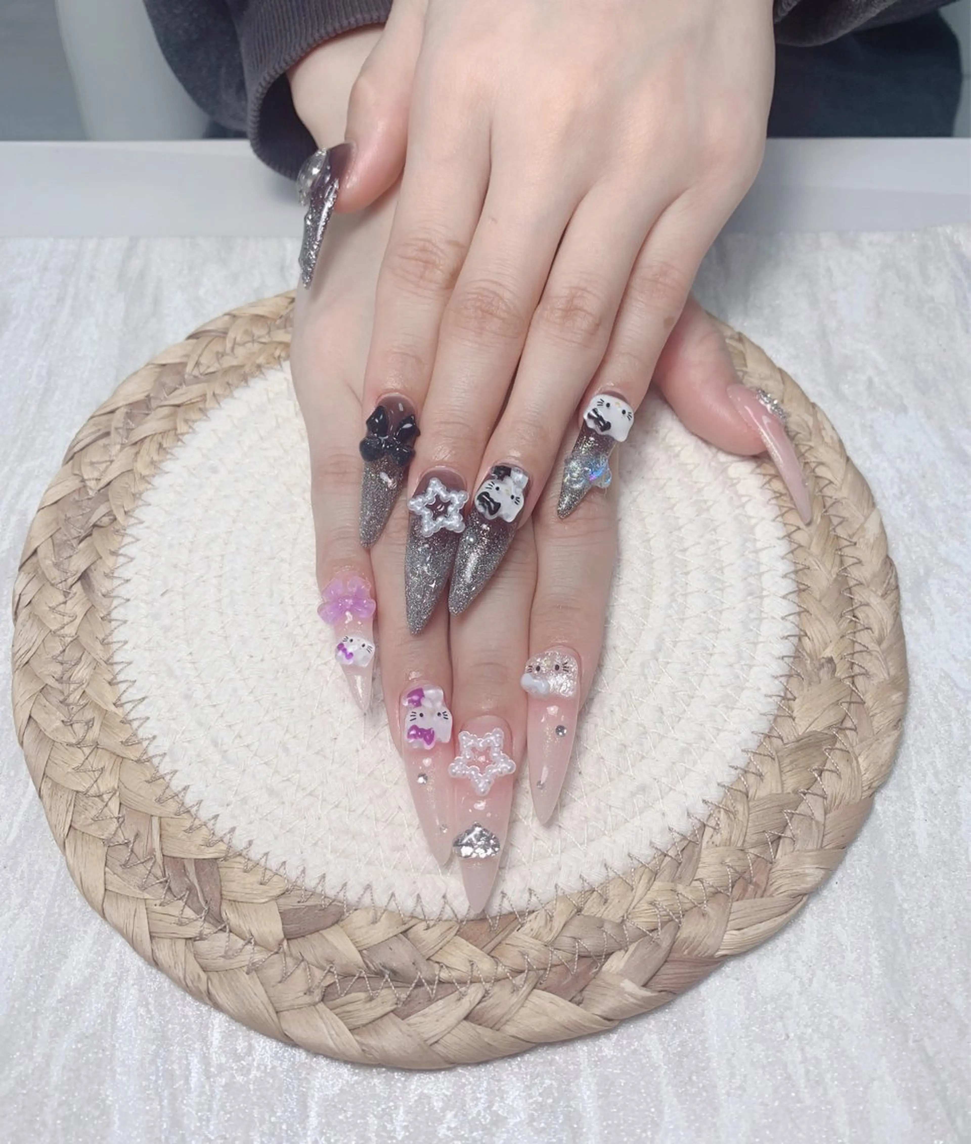 ネイル ハンドネイル uu ネイルサロン関内🌼のネイルデザイン