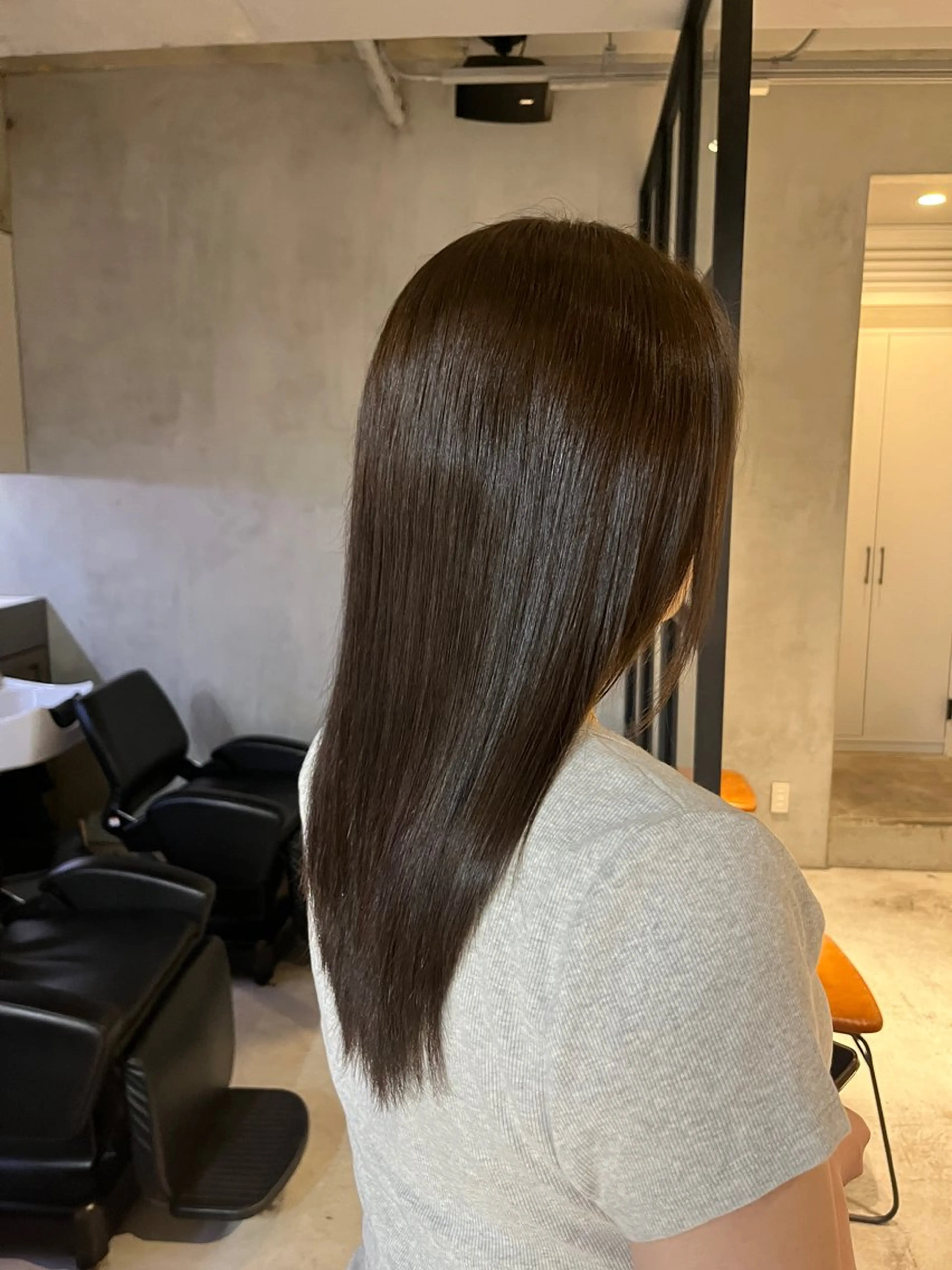 カラー ベージュカラー ブリーチ ブリーチなしカラー オリーブベージュ ヘアカラー elima 調布所属・ちせ/ 透明感カラー /調布˚ 🦢₊✧のヘアスタイル