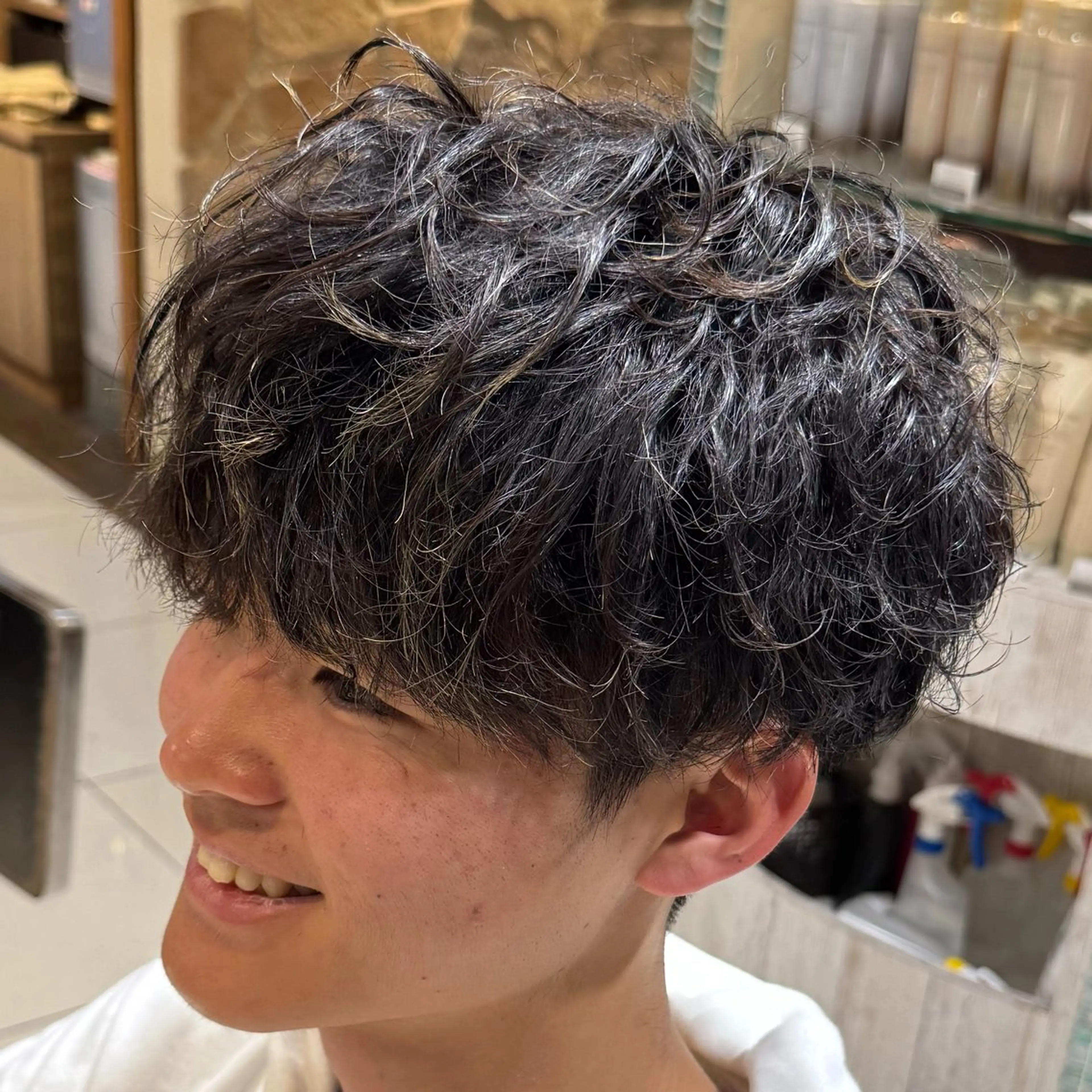 ショート カラー パーマ ヘアアレンジ メンズ カット パーマ 新宿のパーマ職人/ メンズパーマ/石見のヘアスタイル