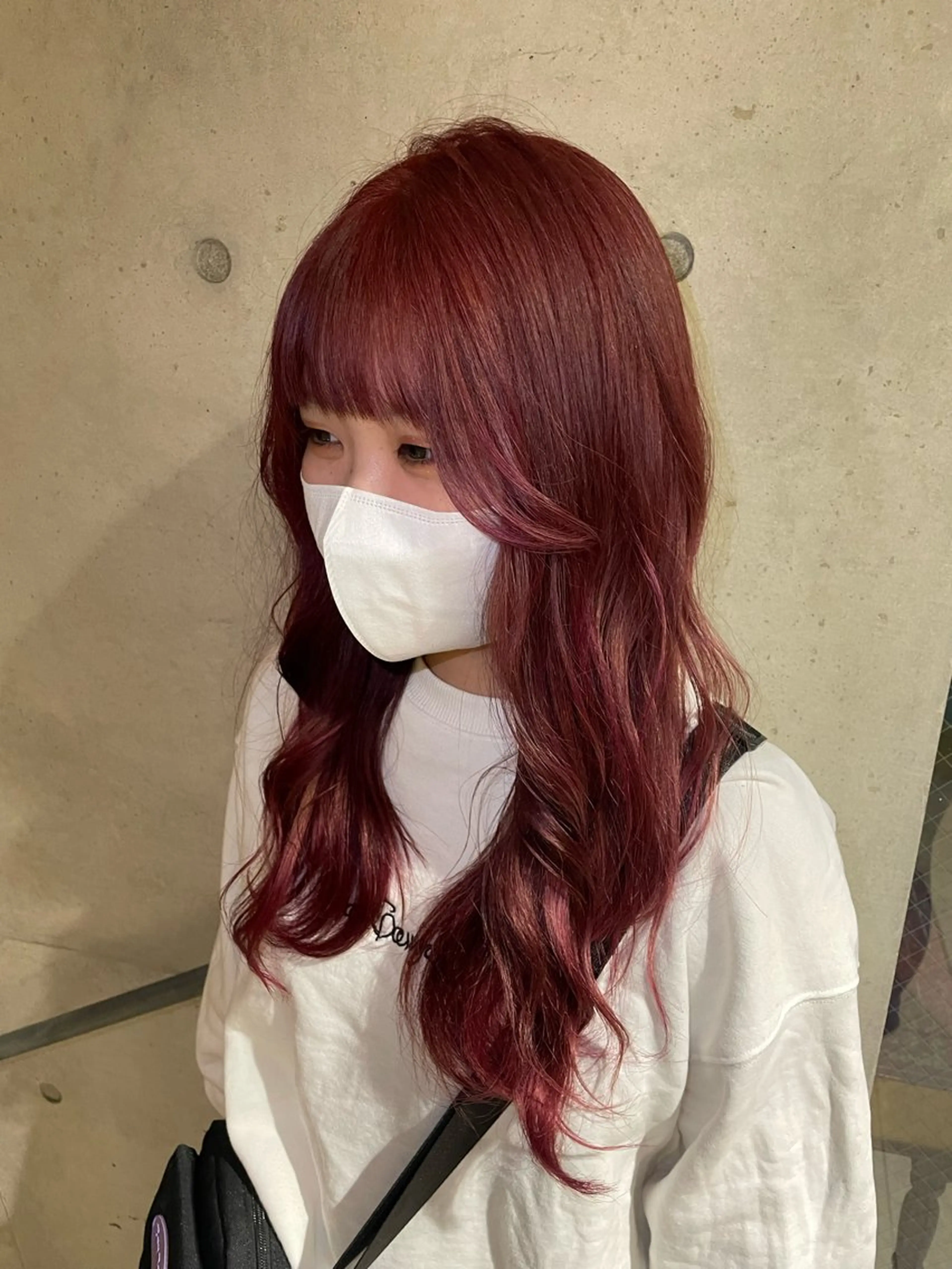 ロング カラー ヘアカラー トリートメント ayano / 透明感・くすみカラーのヘアスタイル