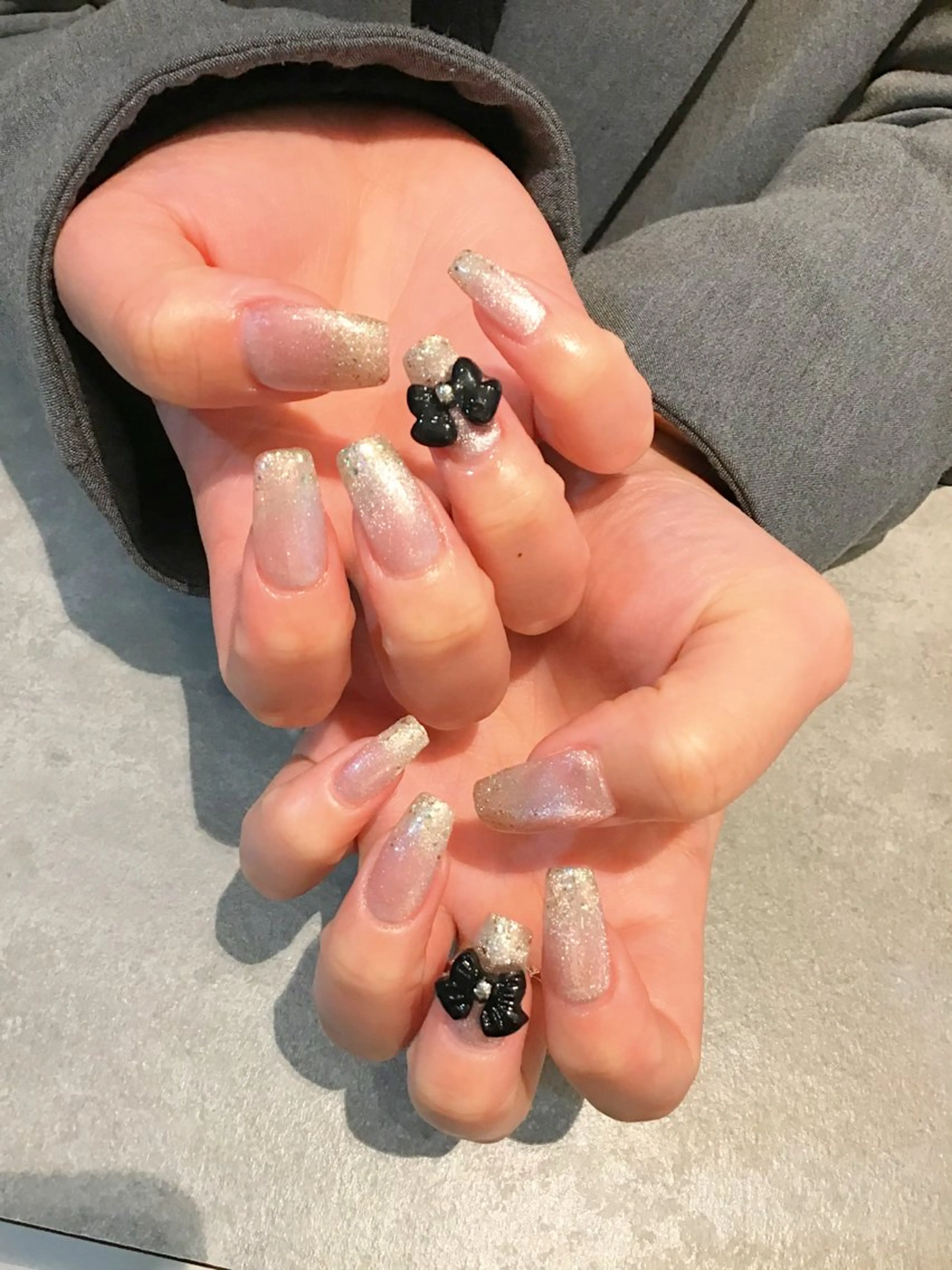 ネイル ラメ(グリッター) ラメグラデーション マグネットネイル マグネットワンカラー ワンカラーネイル Nest 岩崎のネイルデザイン