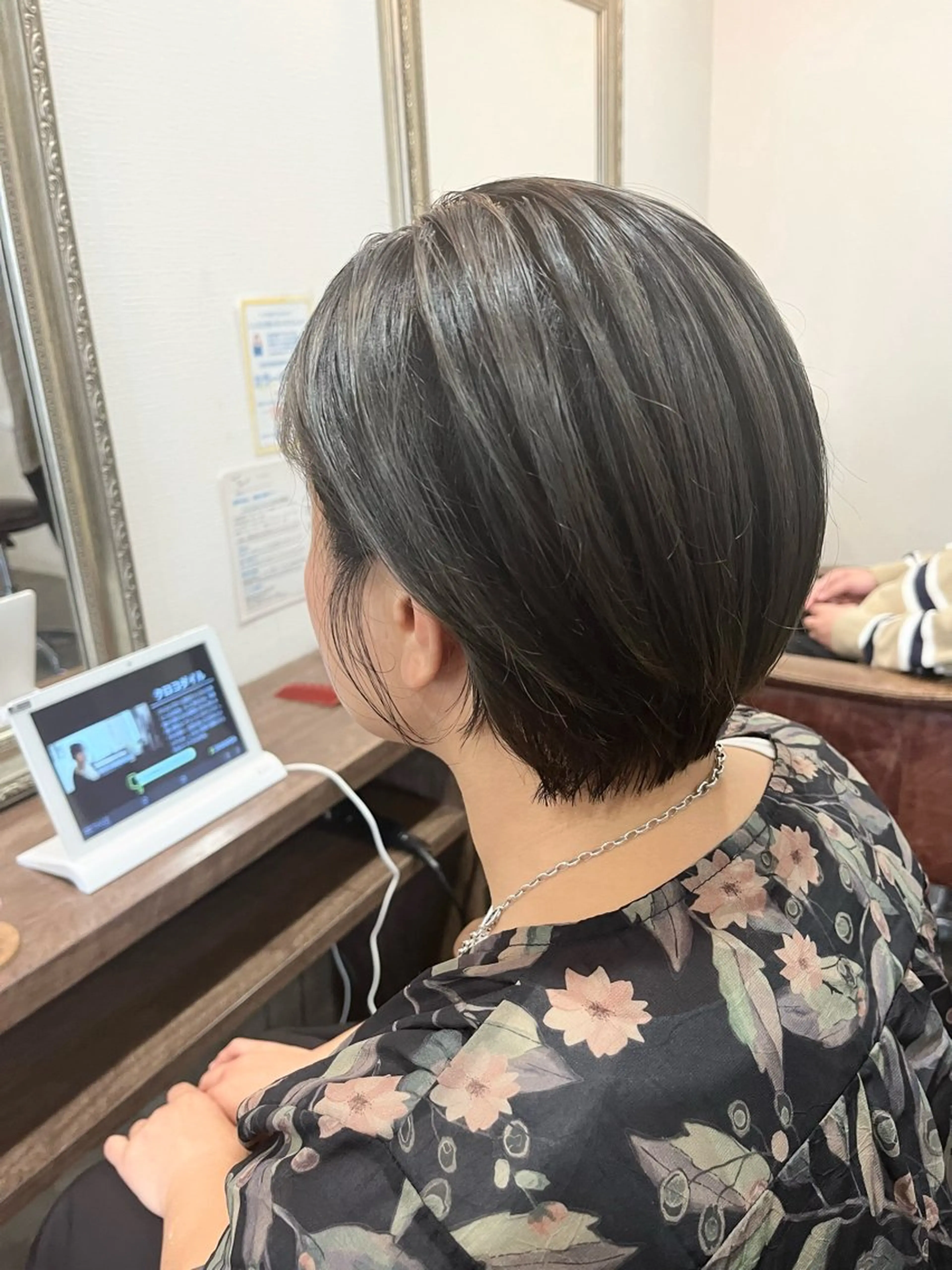 ショート レイヤーカット ☺︎宮田 麻衣☺︎のヘアスタイル