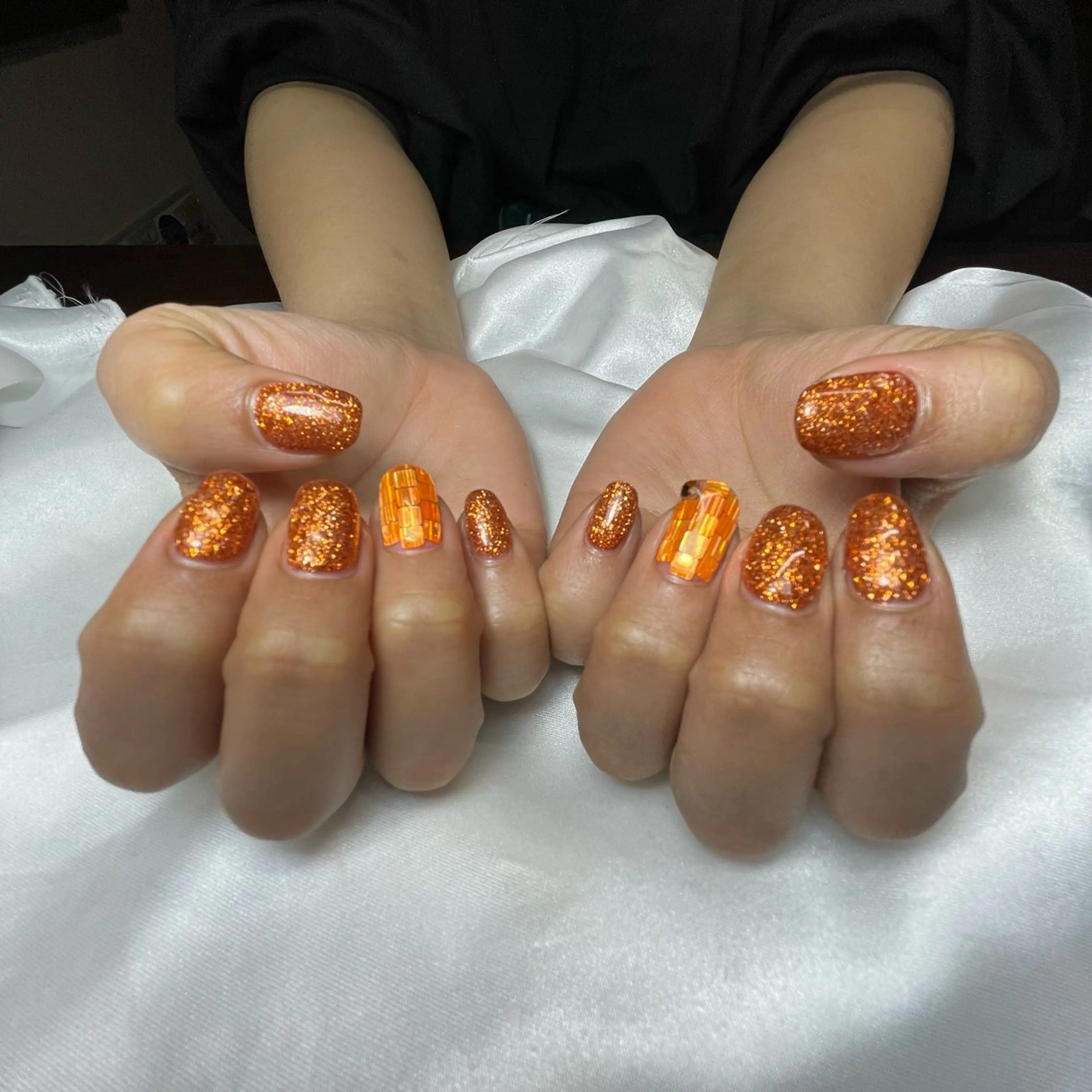 ネイル ラメ(グリッター) オレンジ WATANABE MAYUMIのネイルデザイン