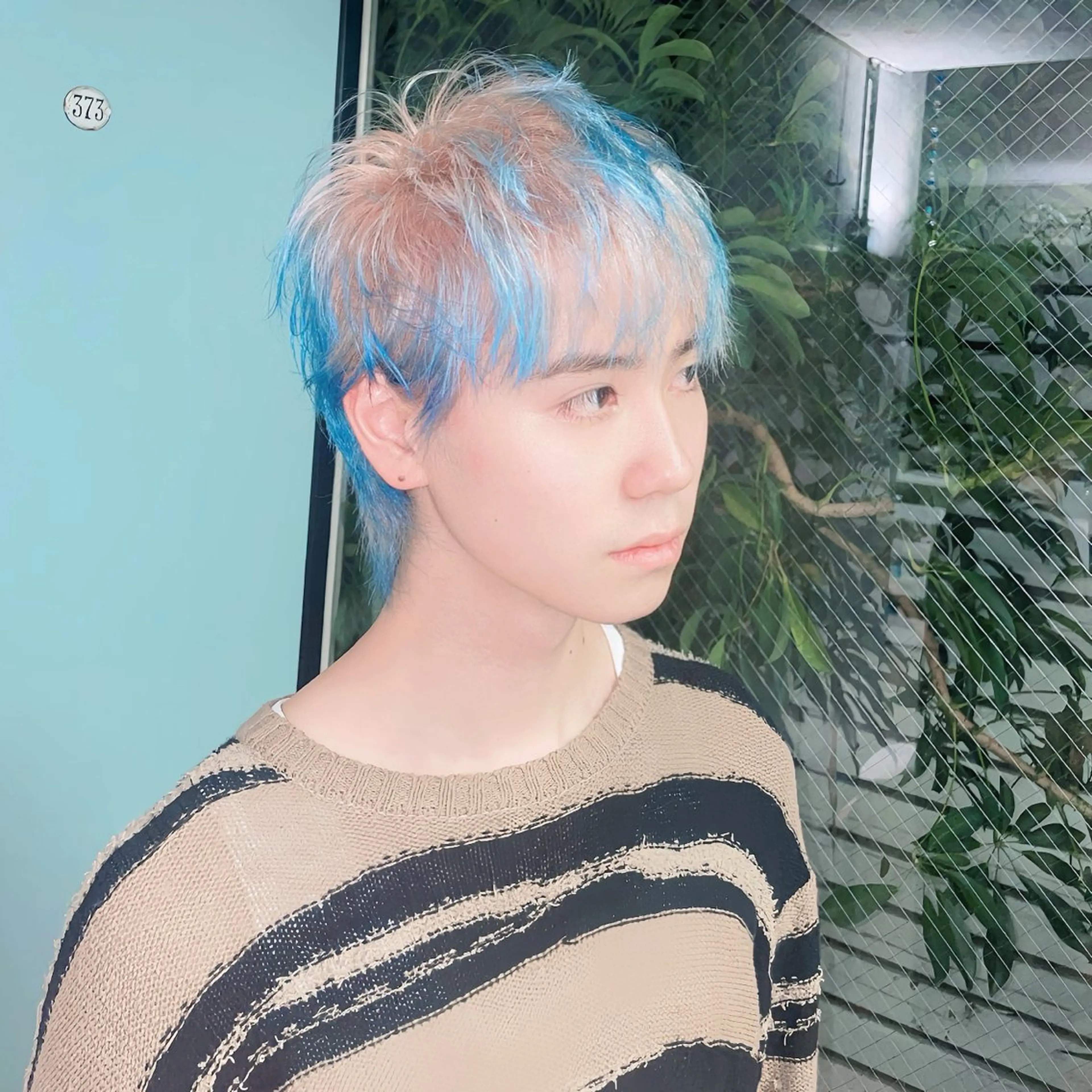 カラー カット ヘアカラー トリートメント ハイトーン/ブリーチ /ウルフ/しゅーたのヘアスタイル