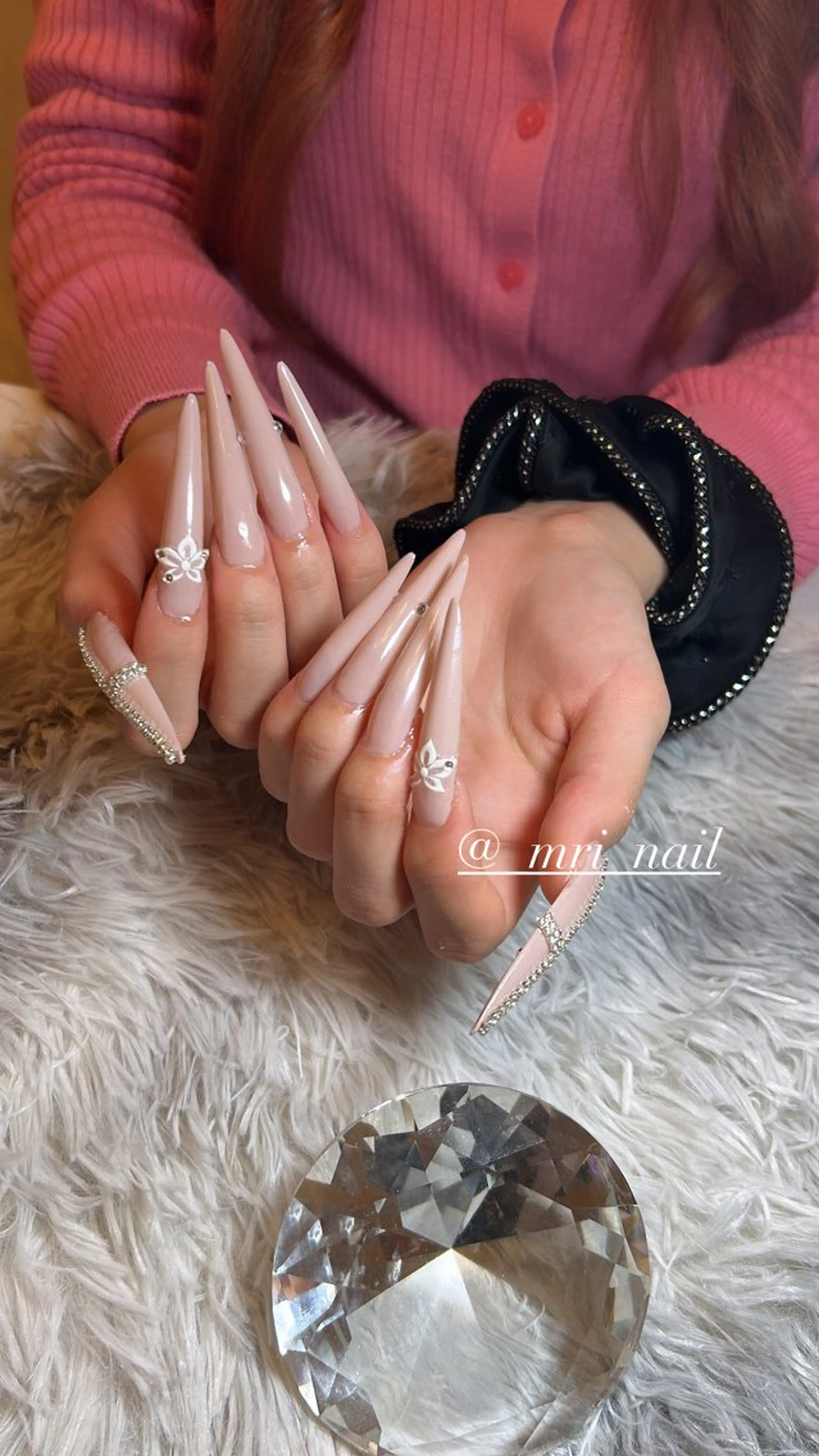 ネイル 長さ出し ミリイ所属・_mri_ nailのネイルデザイン