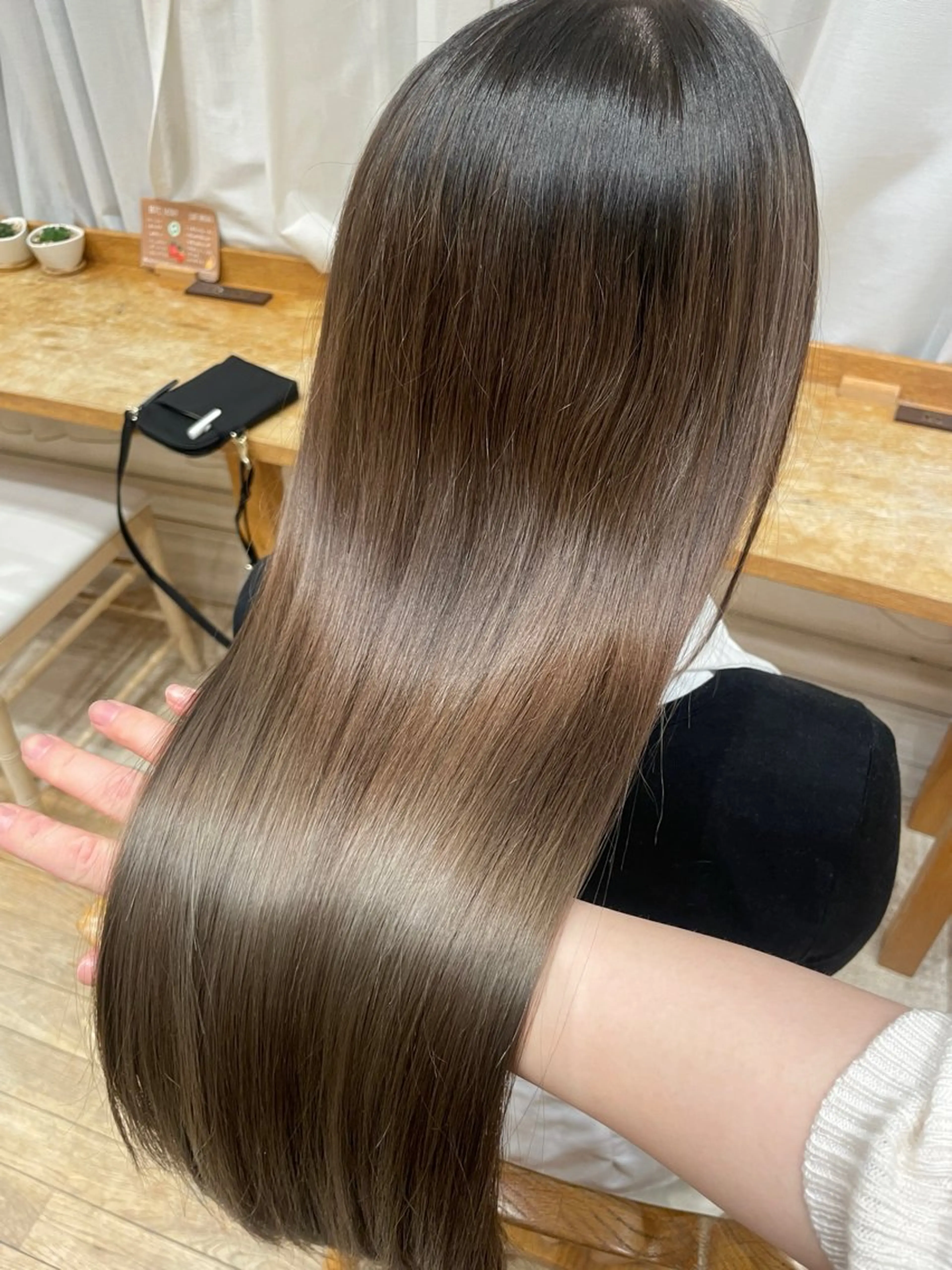 ロング 髪質改善 トリートメント 島田 亜季のヘアスタイル