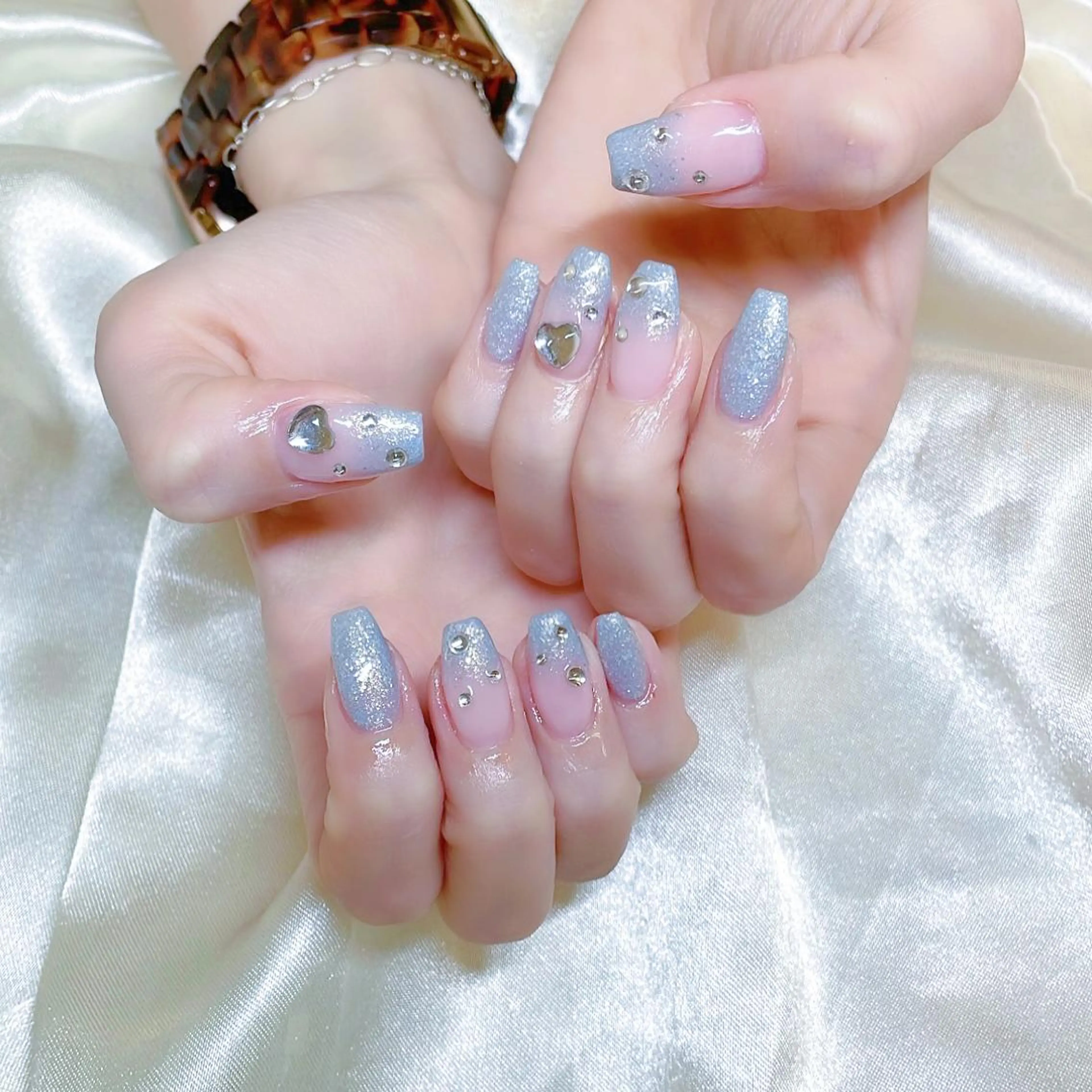 ネイル misaki 🩰‎🤍🎀のネイルデザイン