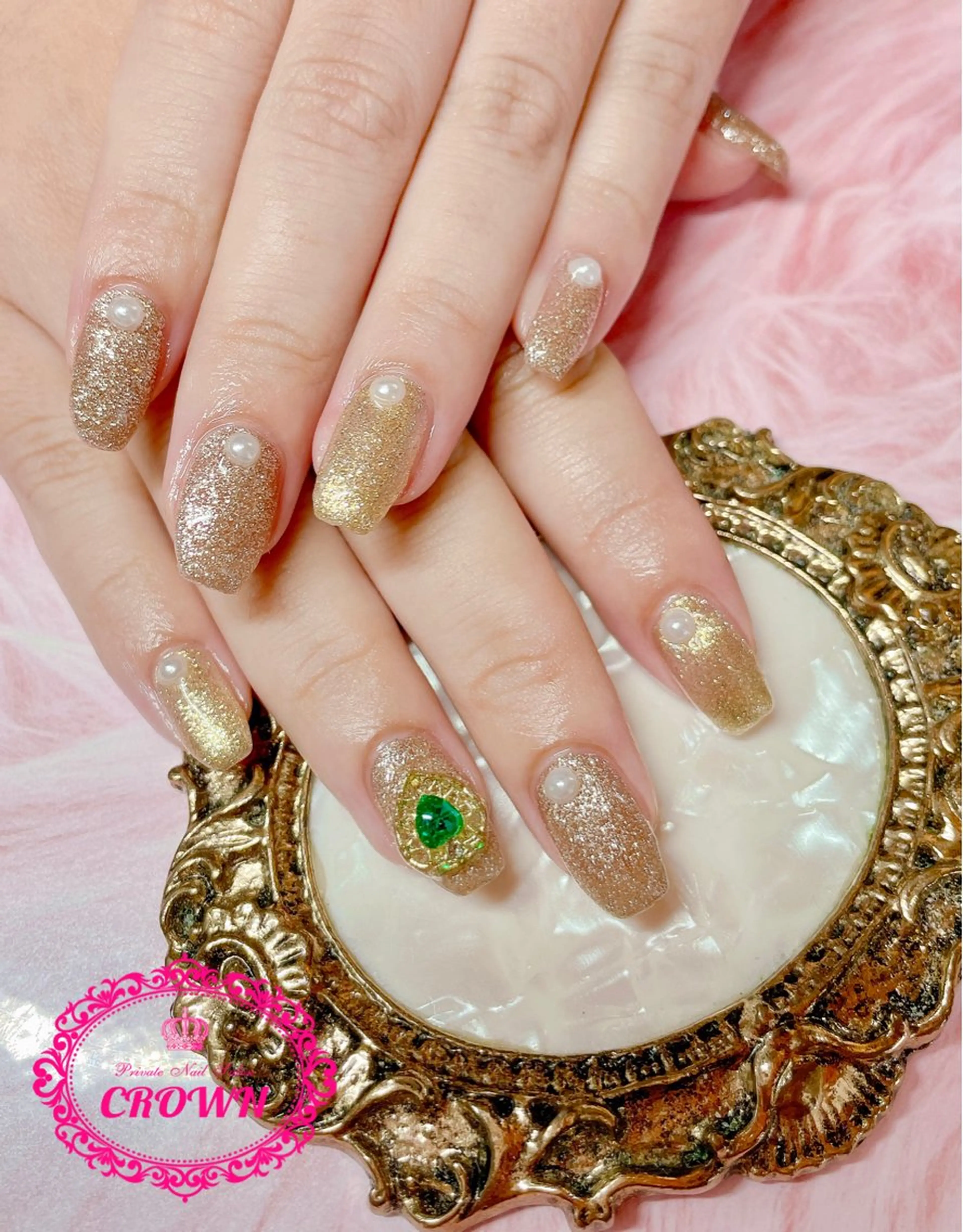 ネイル CROWN プライベートサロンのネイルデザイン