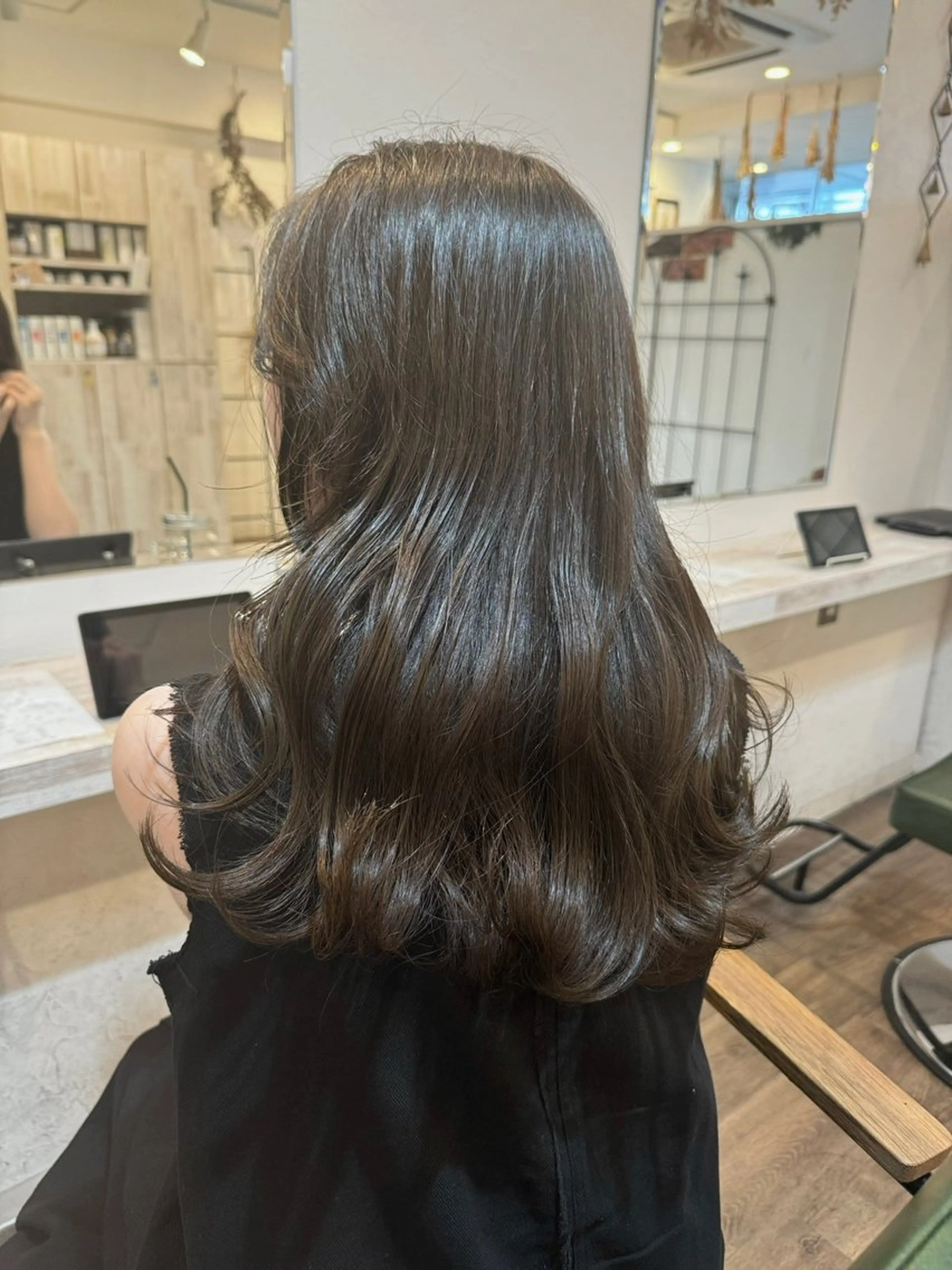 セミロング カラー 透明感カラー グレージュ オリーブグレージュ オリーブグレー ヘアカラー m ā l o.🌷 サカモトマイコのヘアスタイル