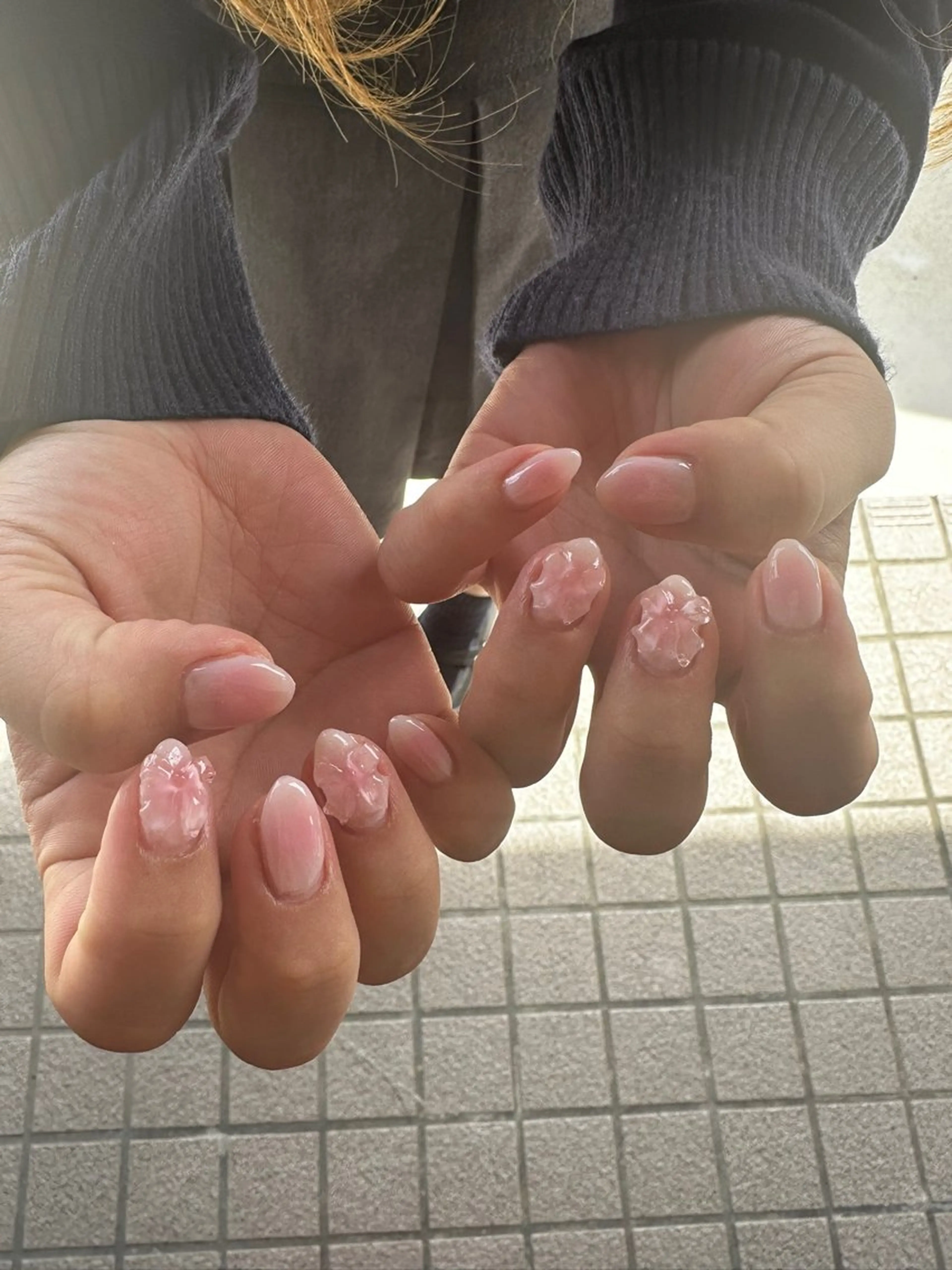 ネイル チークネイル ピンク ハンドネイル Sawa ︎︎𓂃⟡.·のネイルデザイン