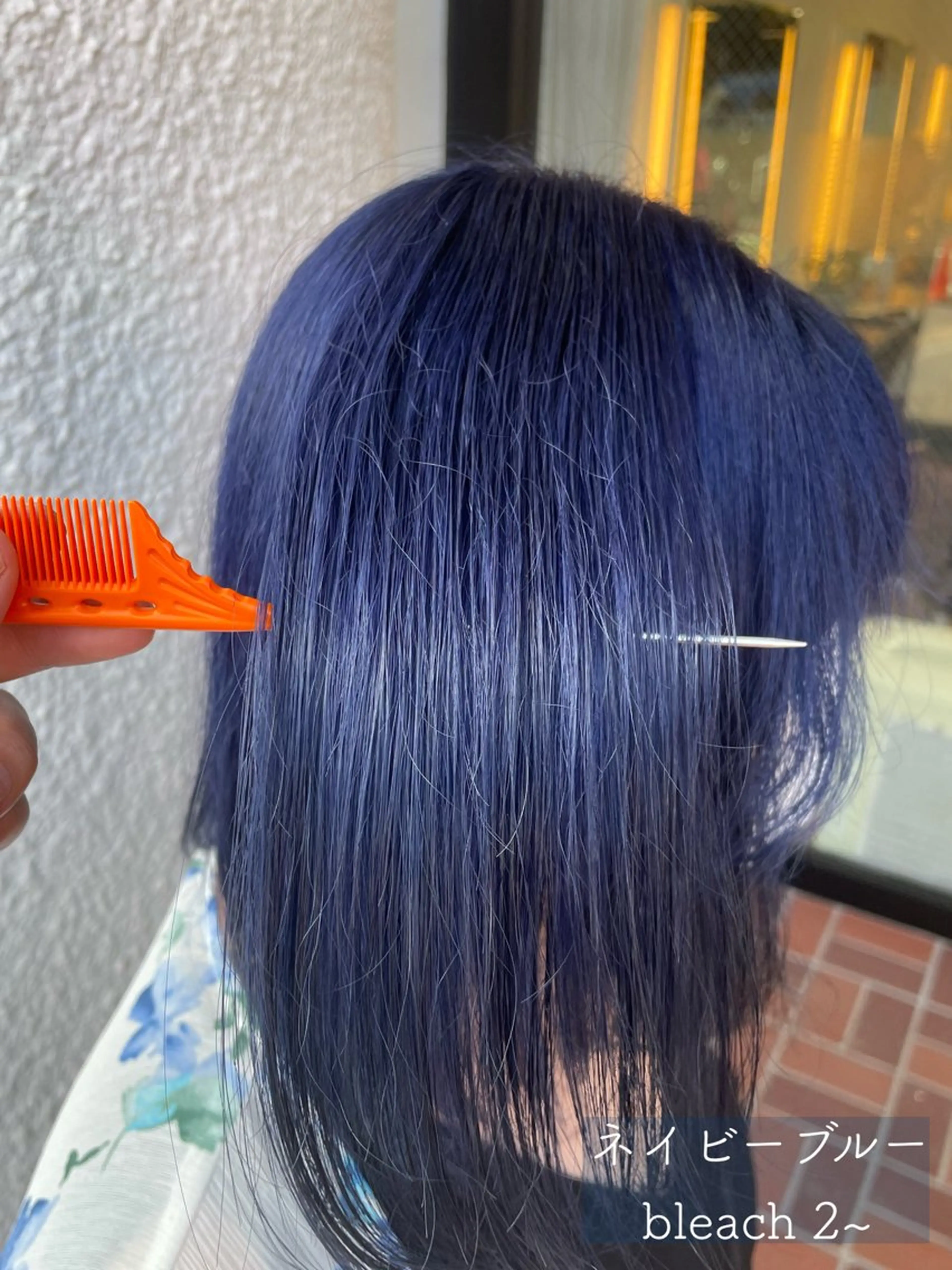 ミディアム カラー ハイトーン/レイヤー 似合わせ・ユキノのヘアスタイル