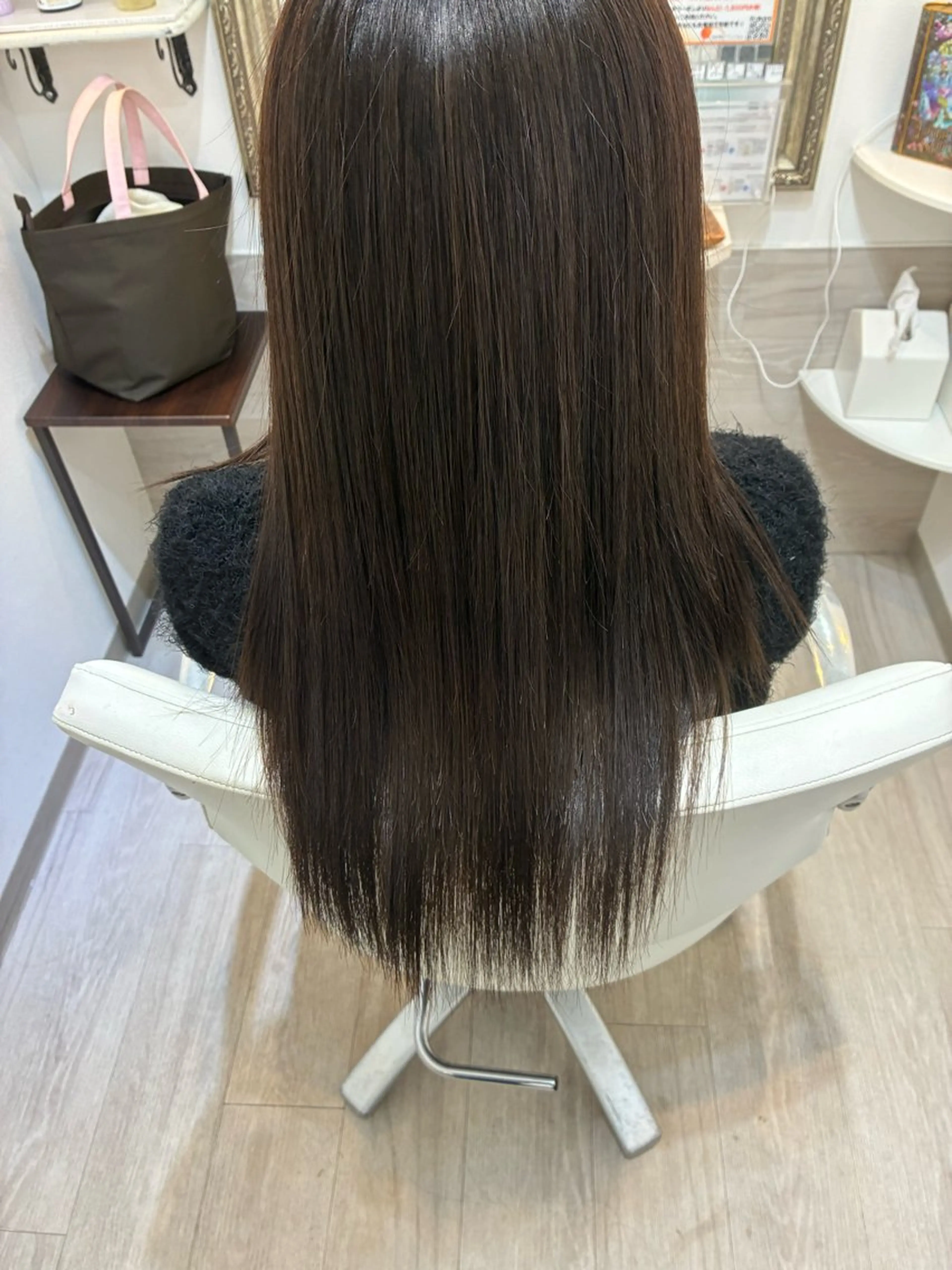 ロング カラー ✨透明感カラー✨ ☘️くすみカラー☘️のヘアスタイル