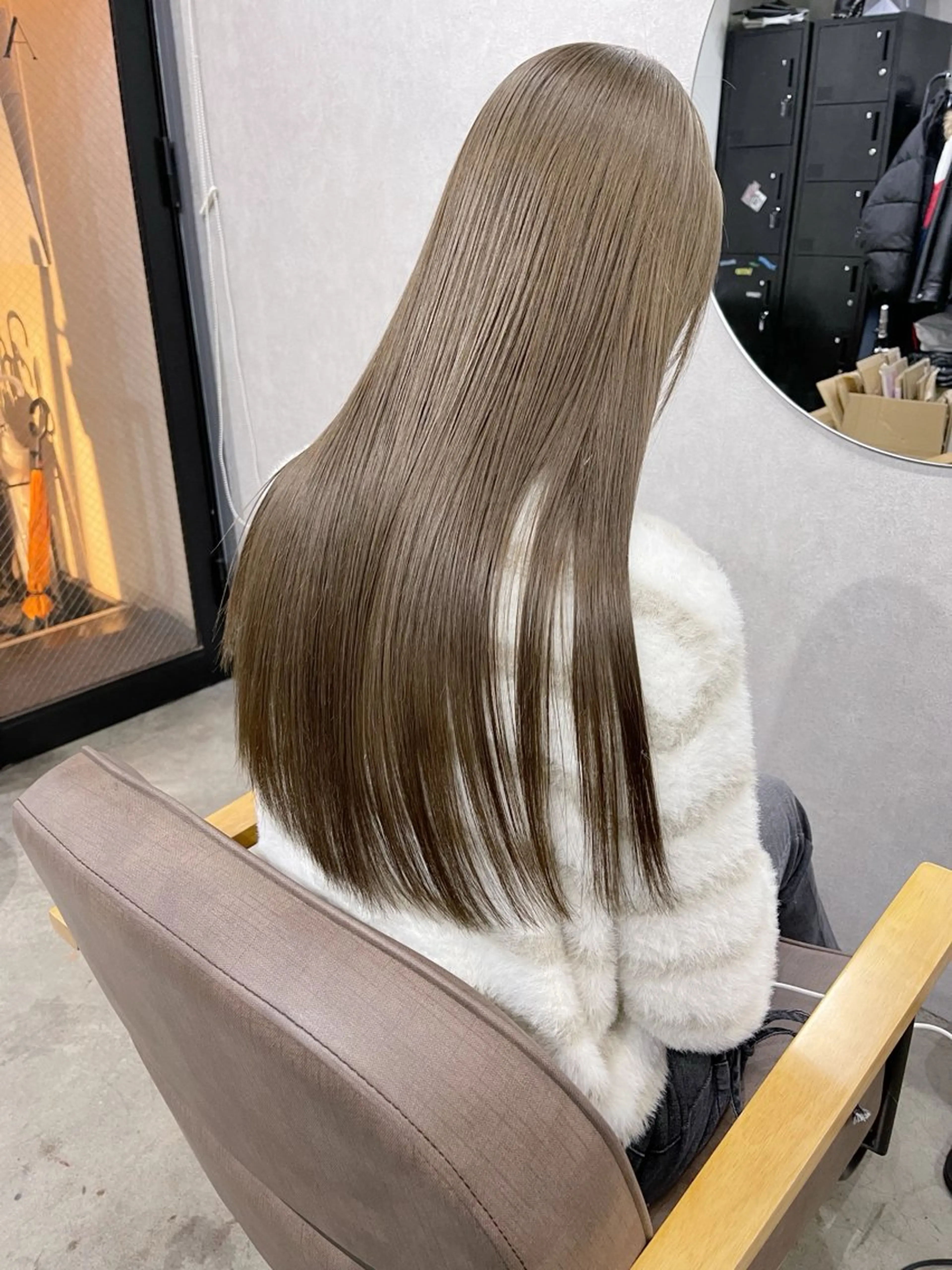 ロング カラー ベージュカラー グレージュ オリーブベージュ オリーブグレージュ オリーブグレー ヘアカラー トリートメント AiM 大名　似合わせカットのヘアスタイル