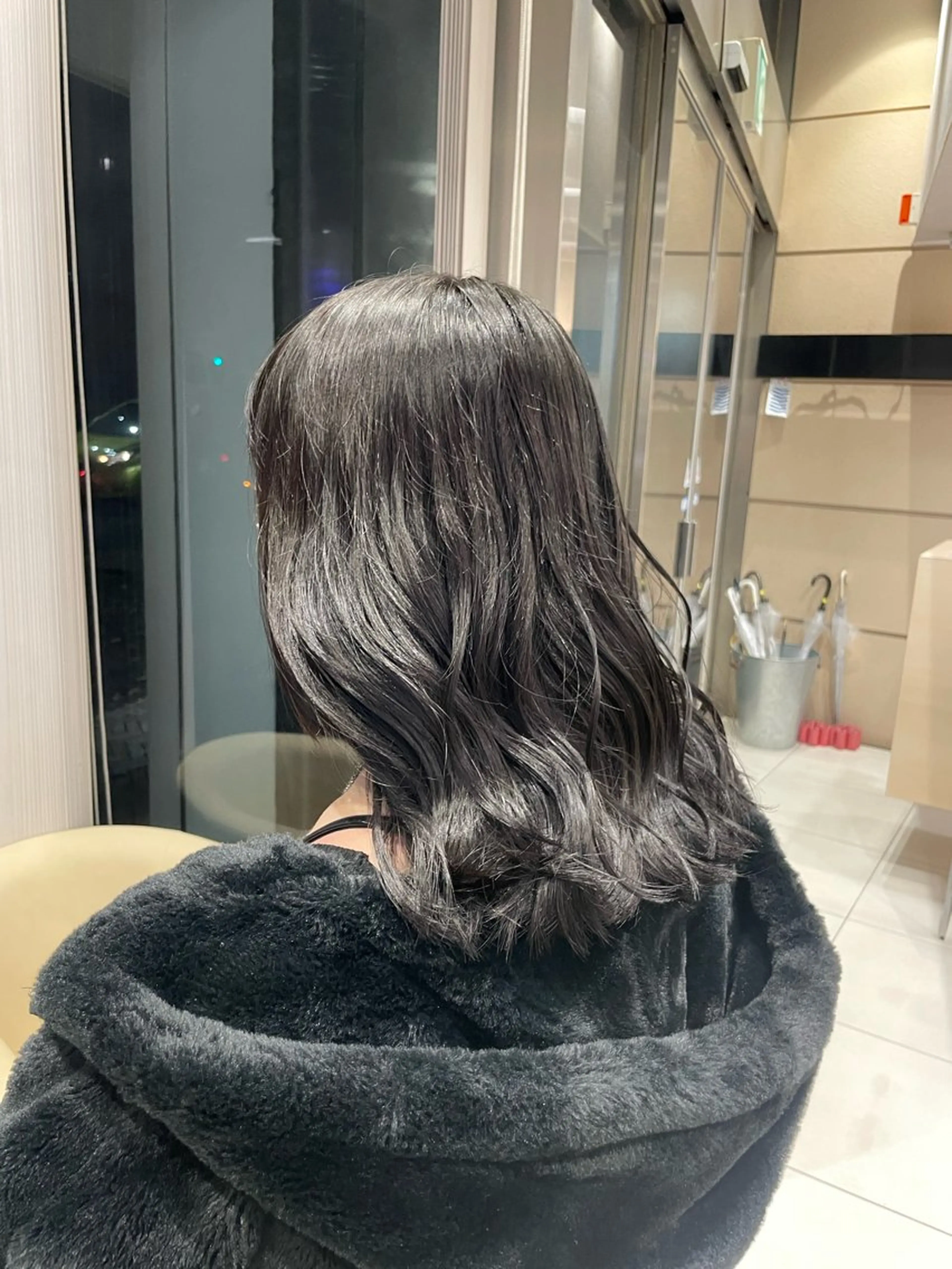 セミロング カラー 透明感カラー クロスパーマ/うる艶 カラー/Kurumiのヘアスタイル