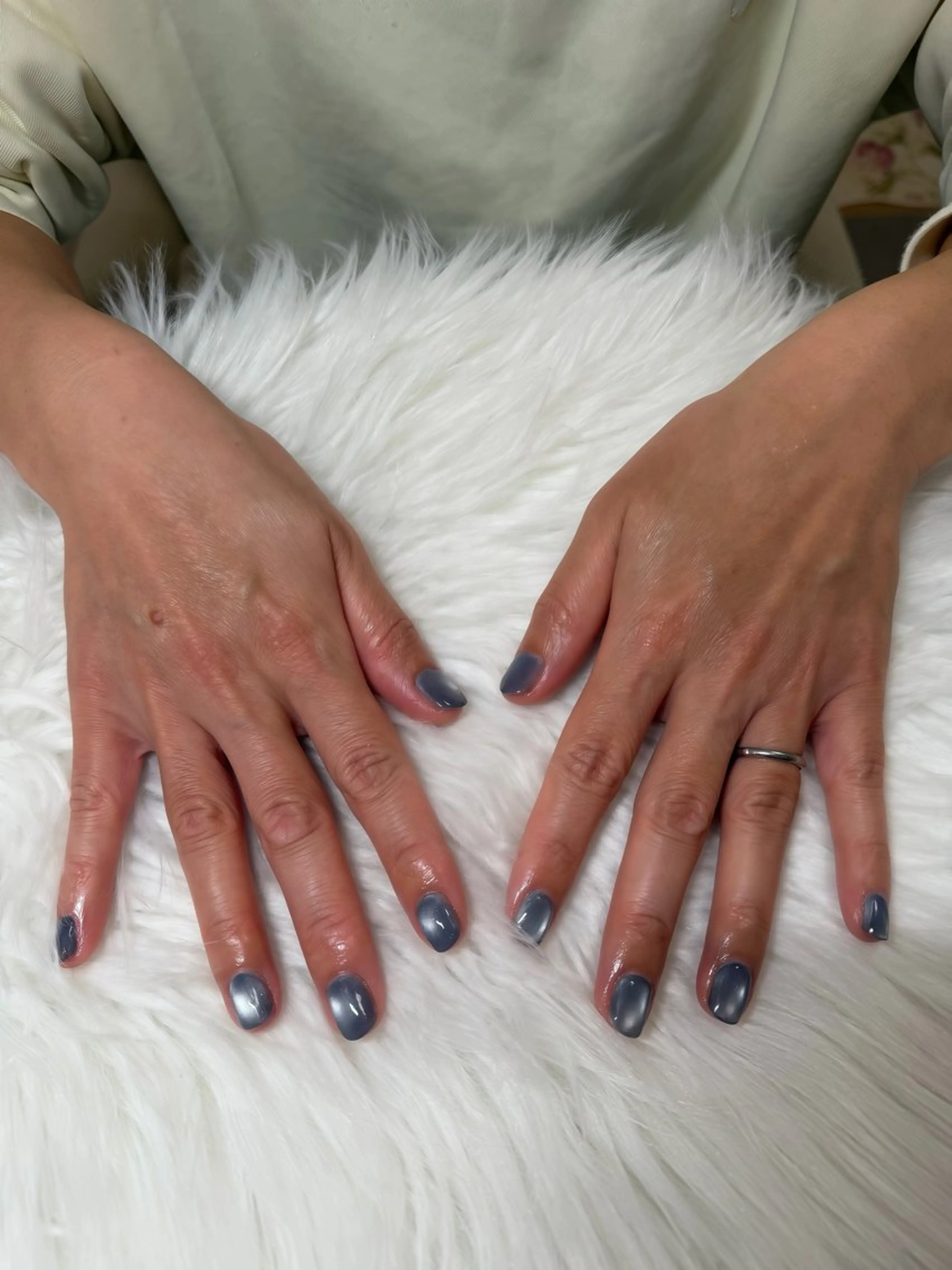 ネイル ブルー 卒業式 マグネットネイル nail salon Lapin所属・Lapin MIZUのネイルデザイン