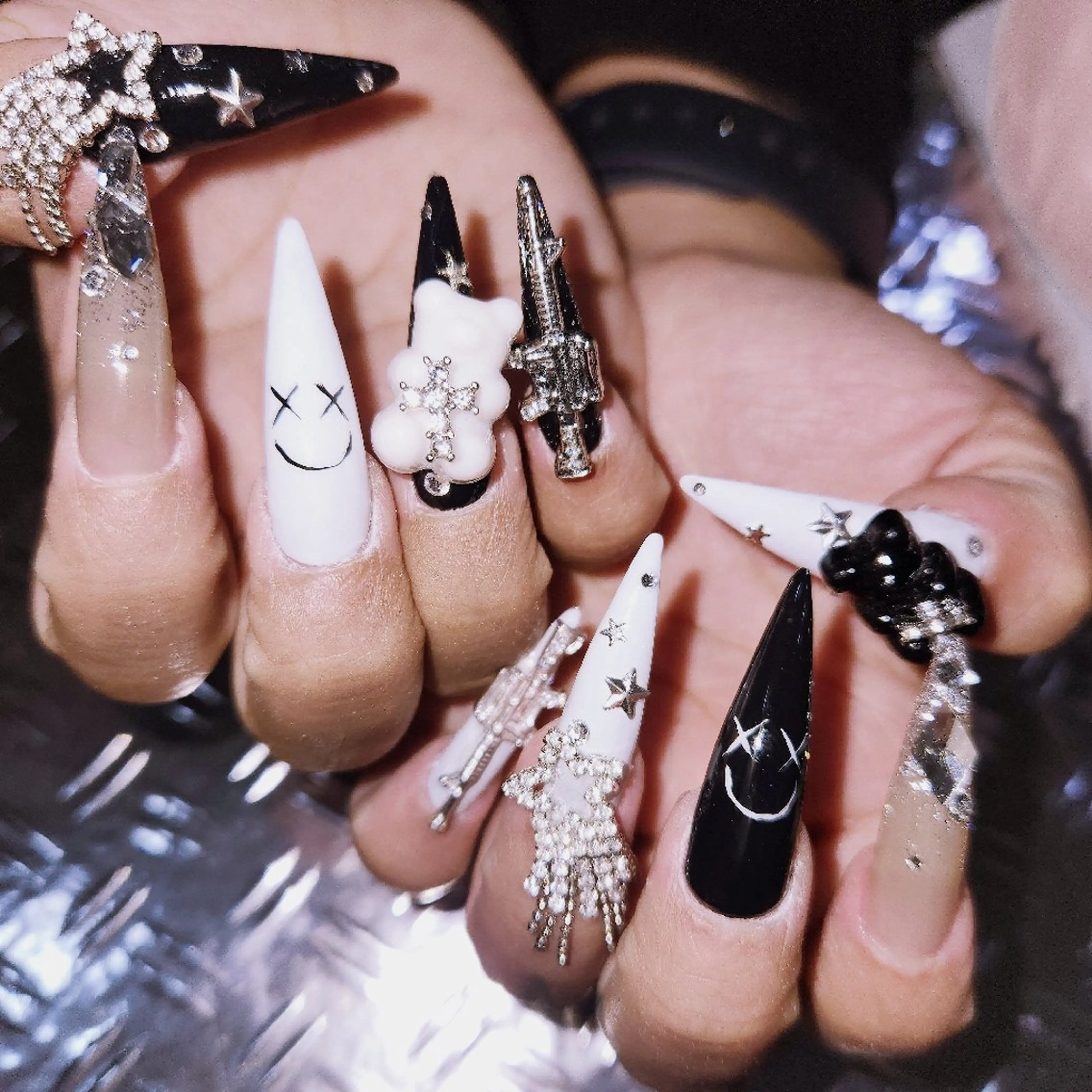 ネイル 梅田🦄中崎町🩵 u n o 0 1のネイルデザイン