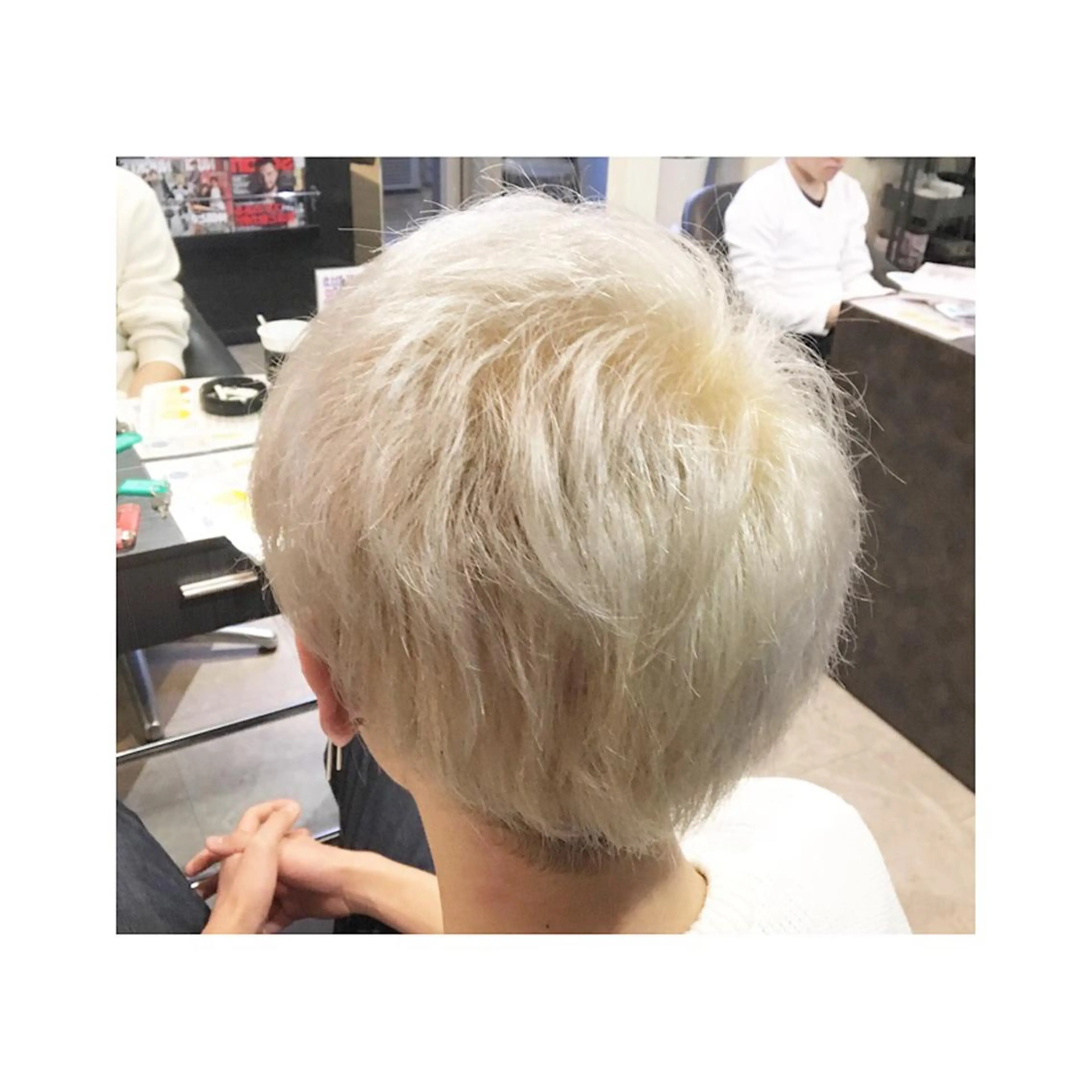 ショート カラー メンズ ヘアカラー トリートメント 💓シールエクステ ルミエールのヘアスタイル