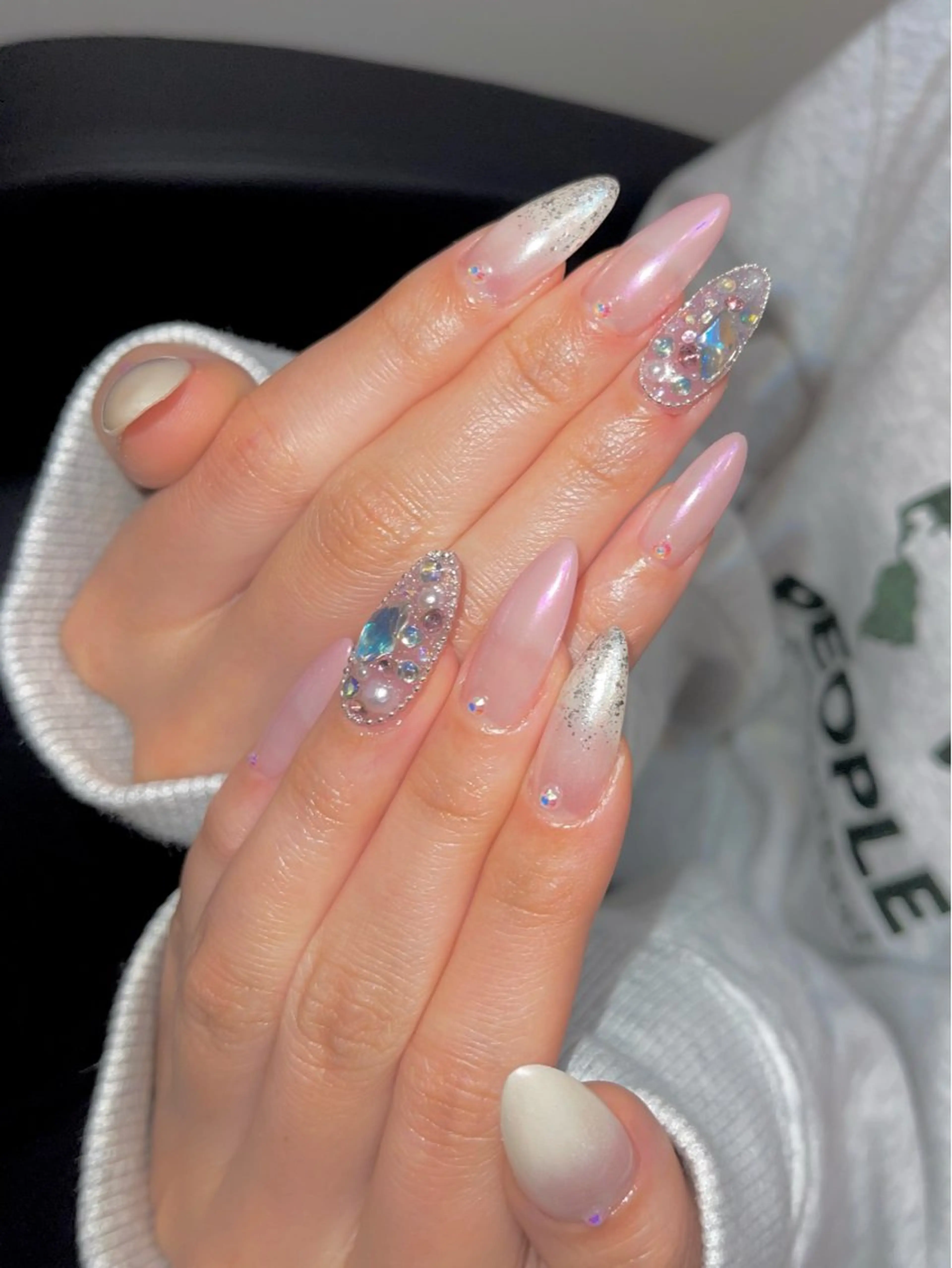 ネイル ハンドネイル フットネイル 夜までElle.M 【エルマ】オーナーのネイルデザイン