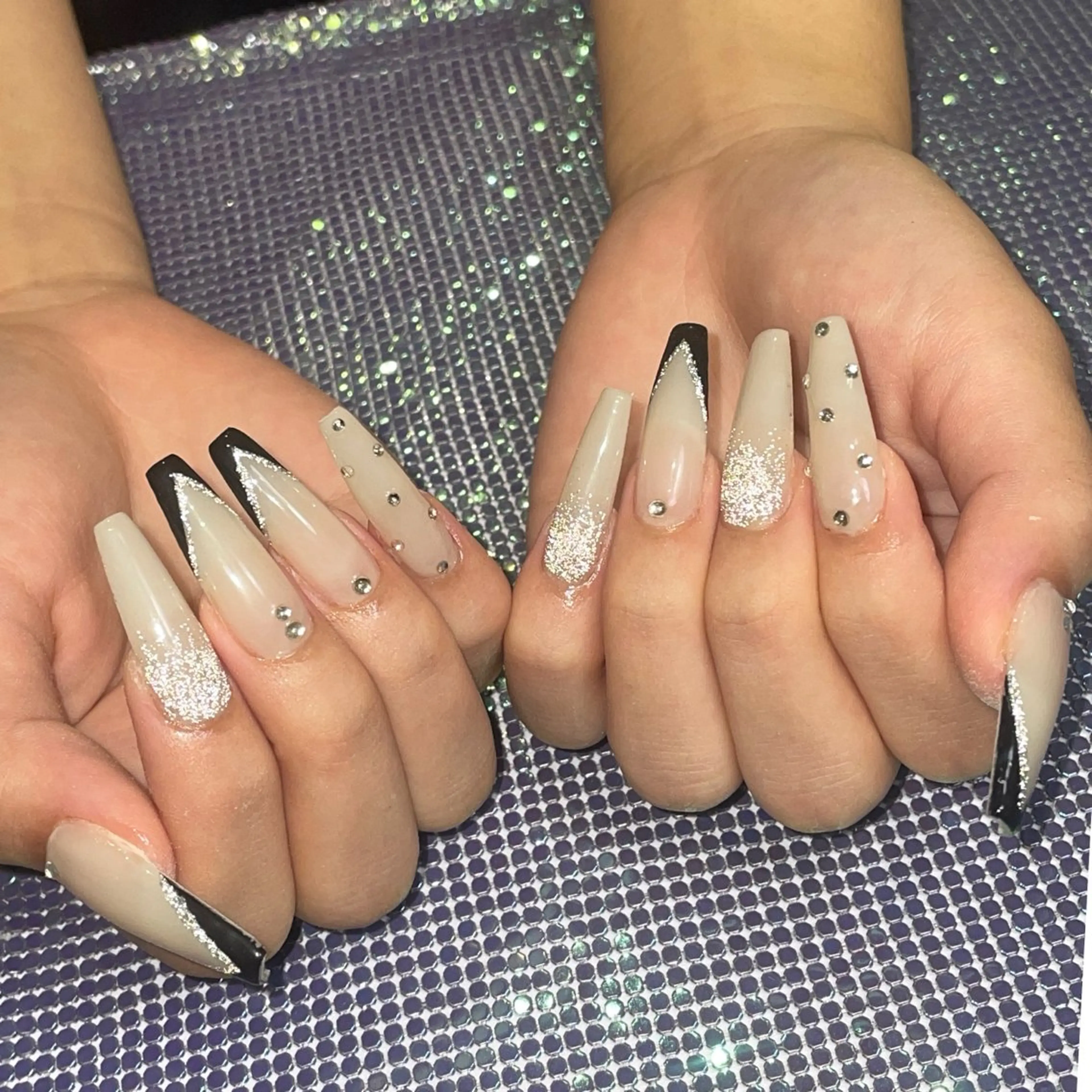 ネイル ラメ(グリッター) RICO Nail パーツつけ放題🌈のネイルデザイン