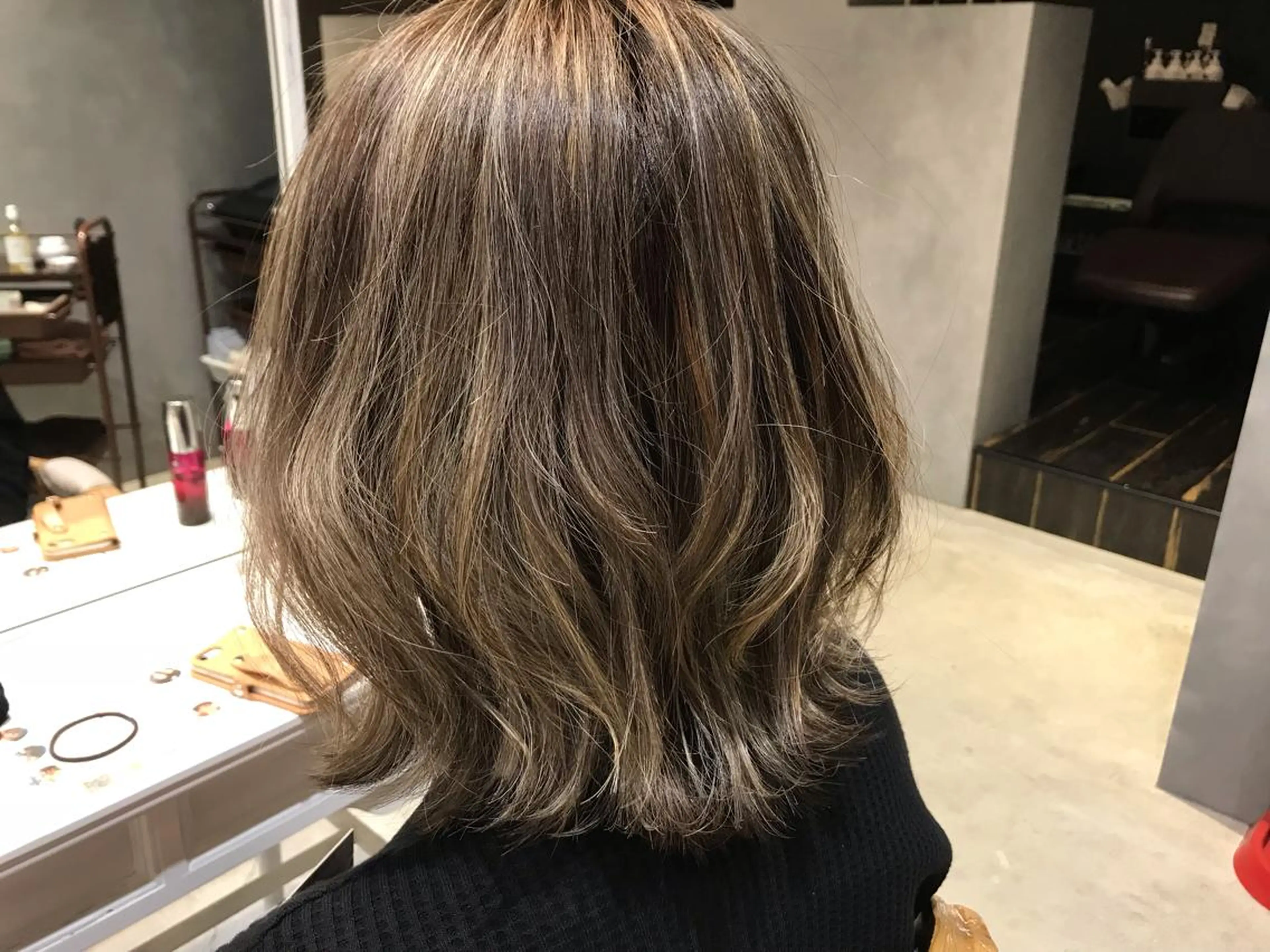 ミディアム カット ヘアカラー パーマ 湯浅  隆のヘアスタイル