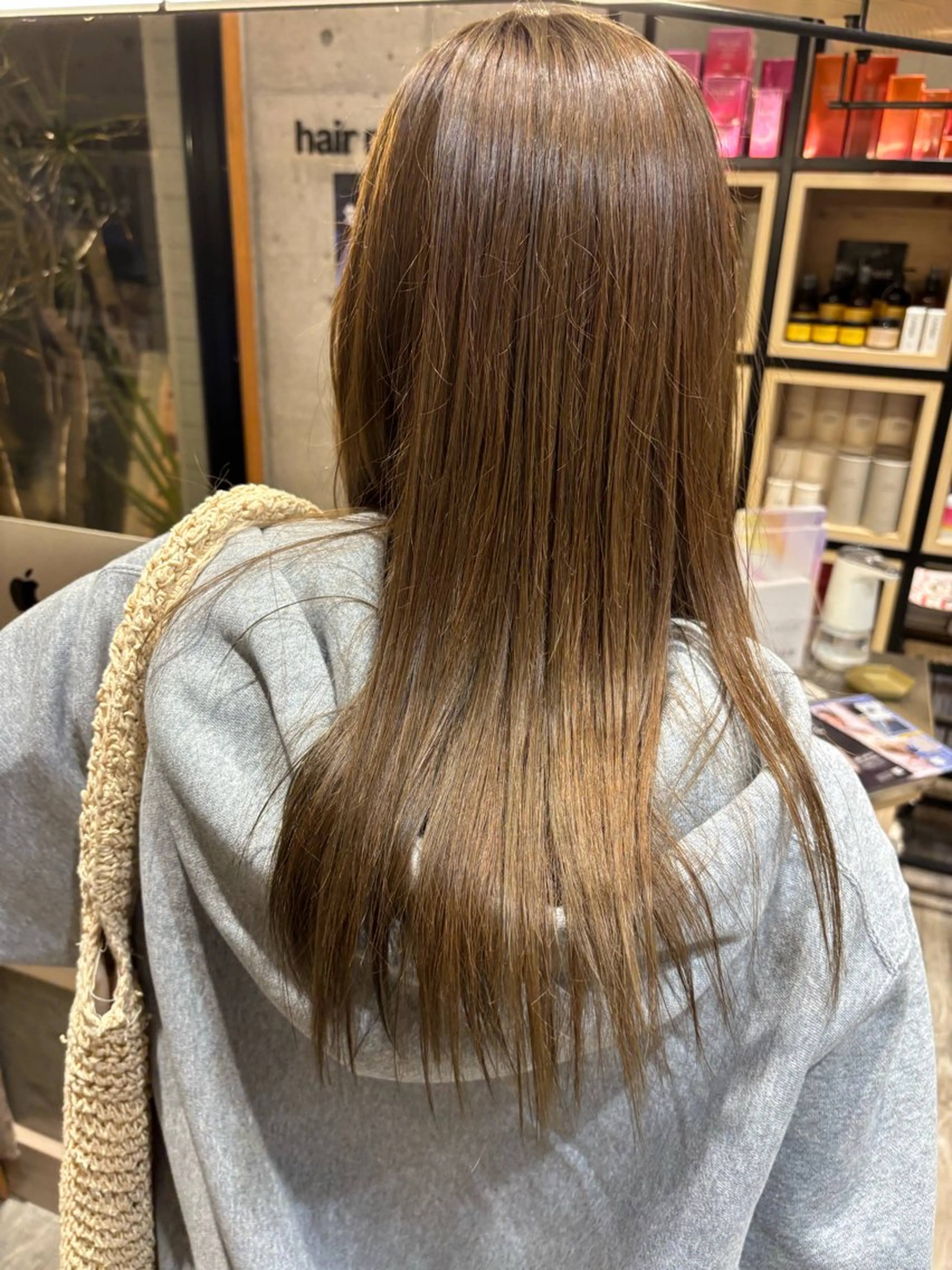 カラー ブラウンカラー オリーブブラウン 島袋 聖加のヘアスタイル