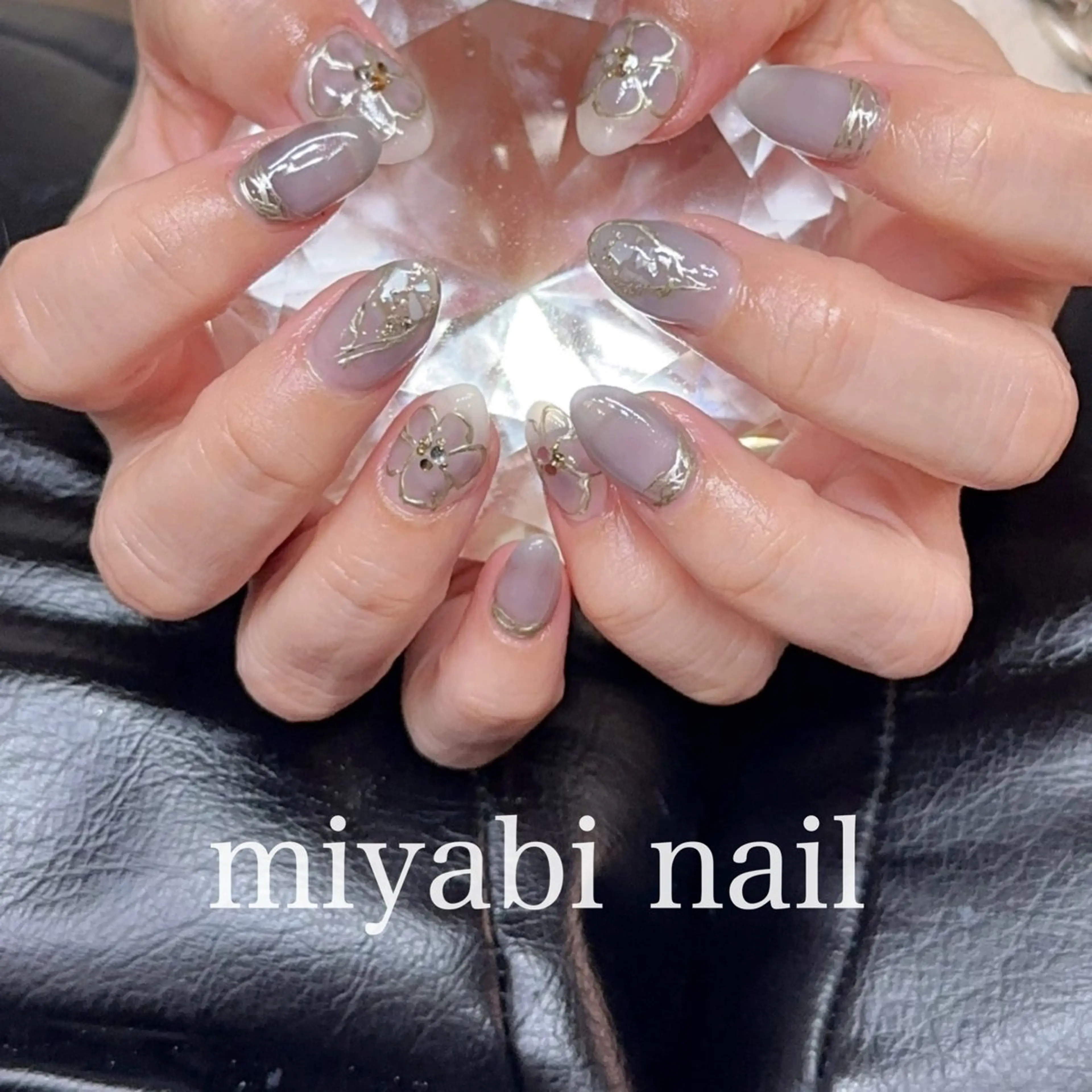 ネイル アートネイル フラワーネイル ジェルネイル ゴールド 持ち込み ハンドネイル miyabi nail 桂川駅近くのネイルデザイン