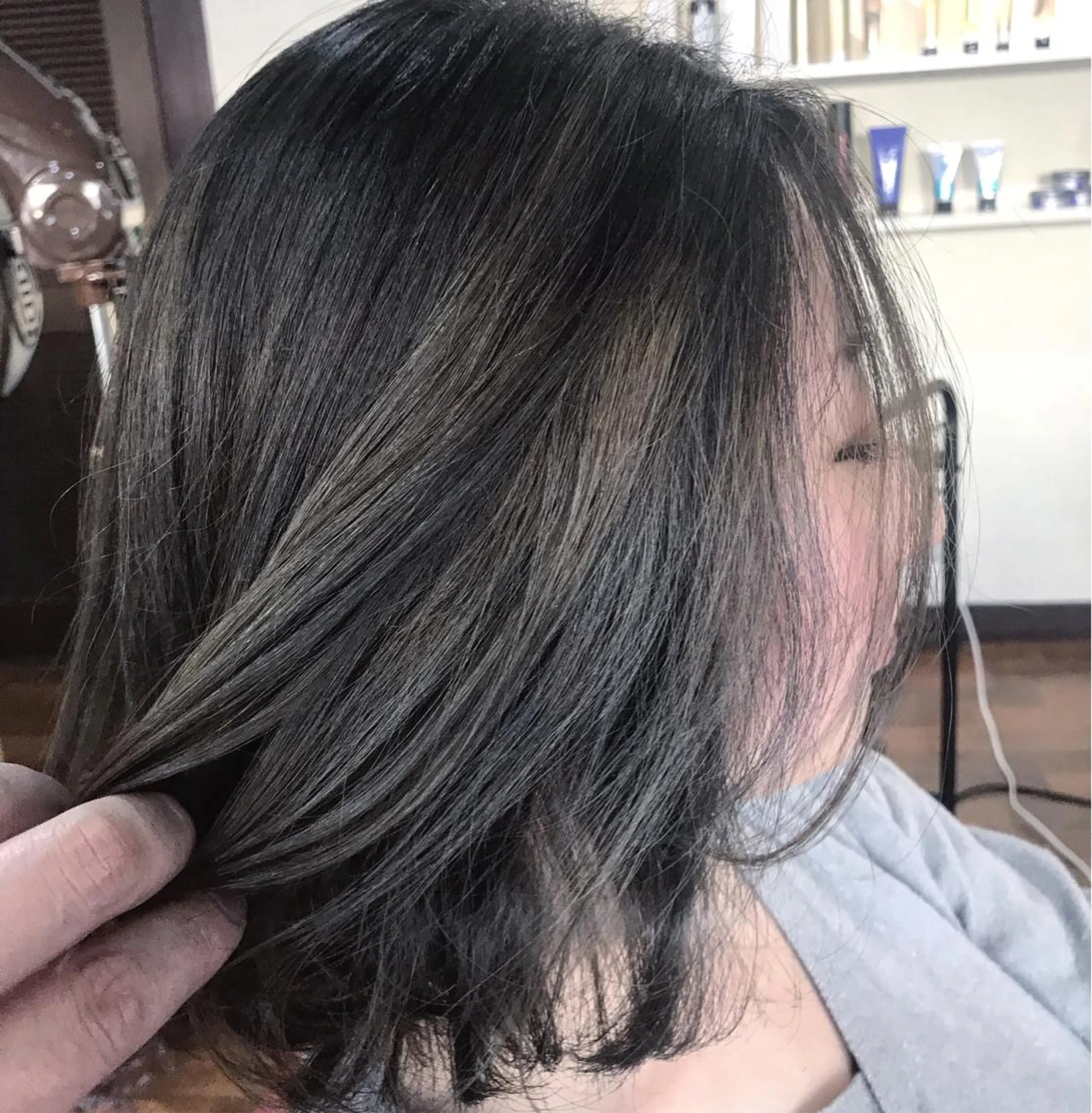 ミディアム カラー アッシュ 大嶋 宏隆のヘアスタイル