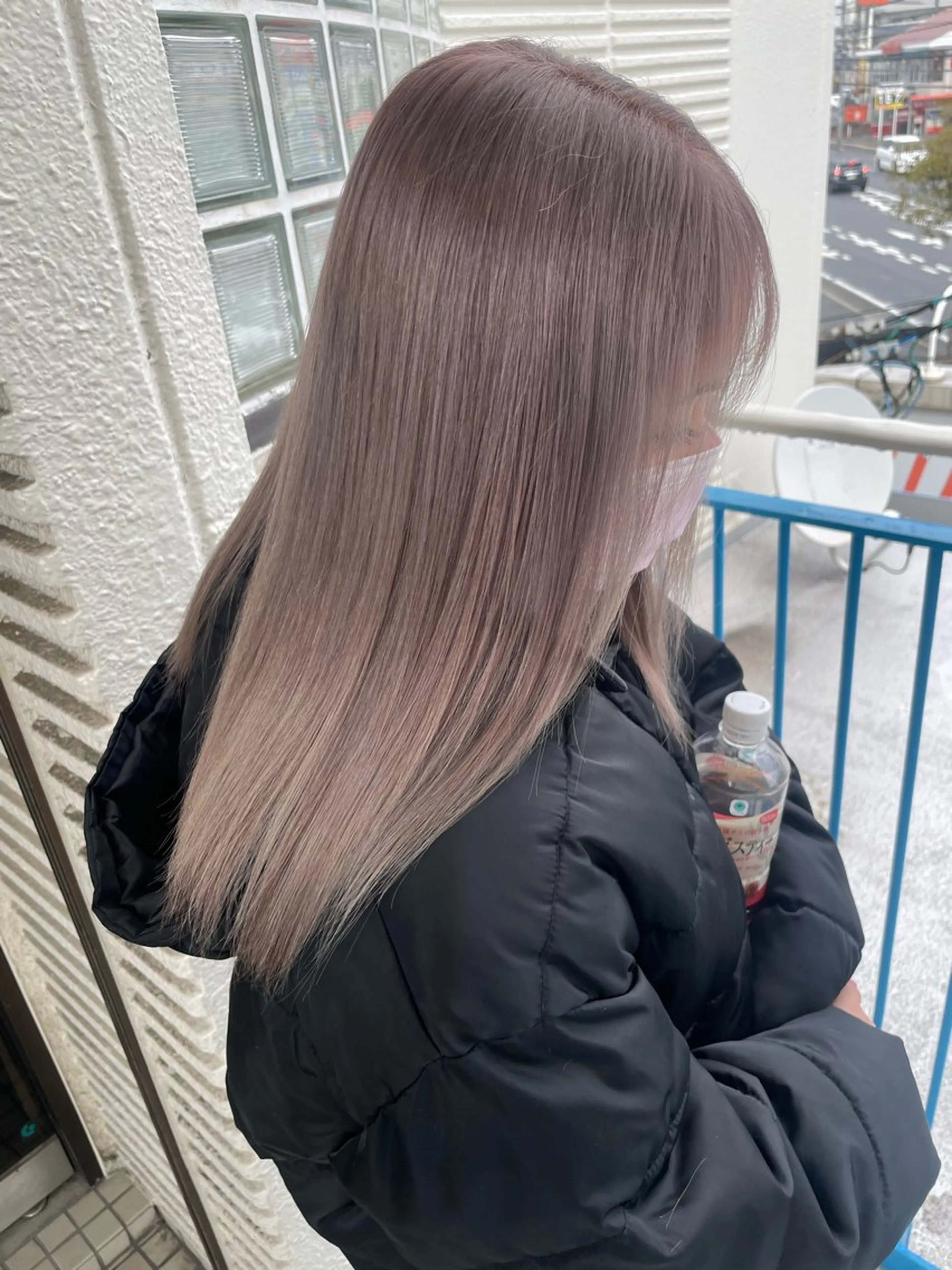 ロング カラー JIEN MIUのヘアスタイル