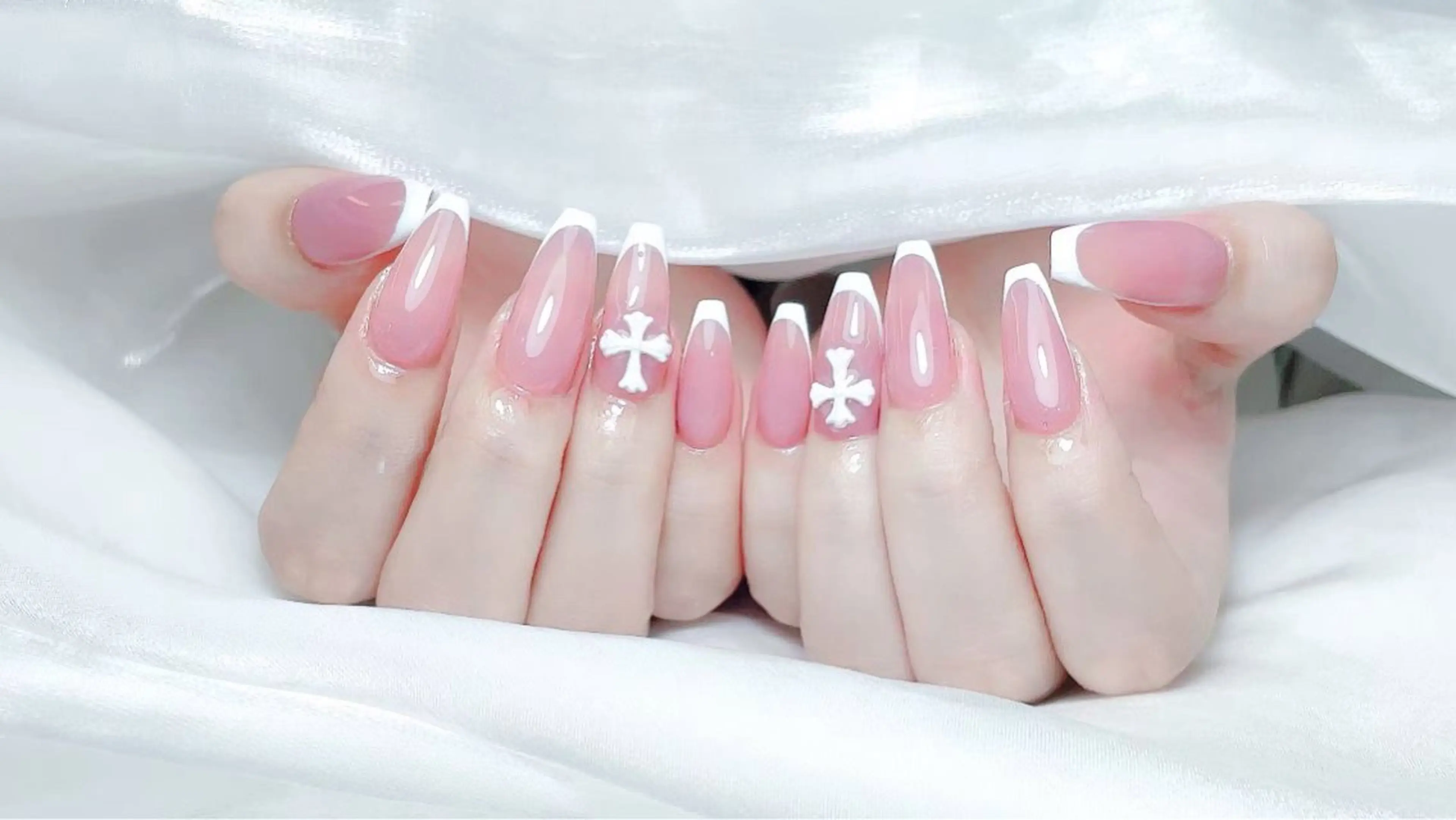 ネイル ハンドネイル 🎀Ｍ nails✨ ビューティーのネイルデザイン