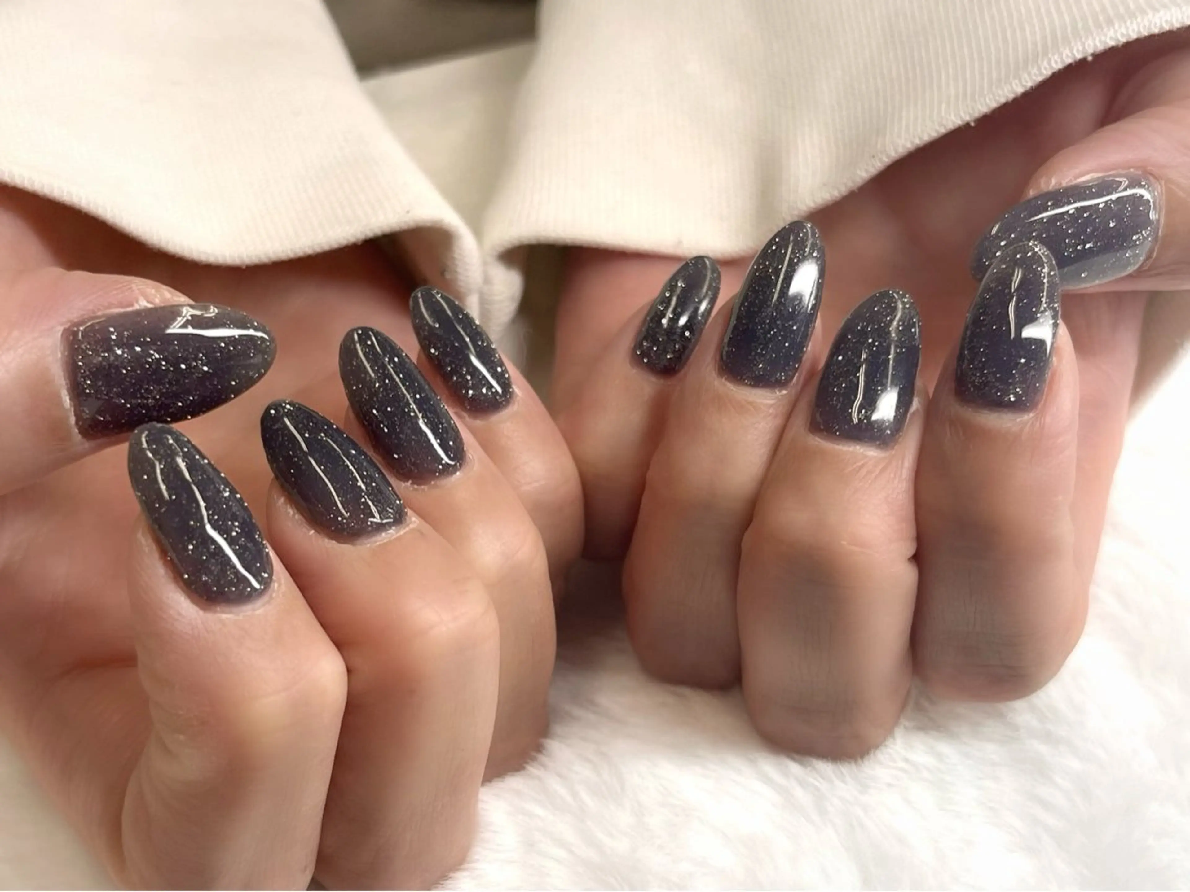 ネイル フラッシュネイル キラキラネイル ネイビー シンプルネイル 冬ネイル RIONnail(リオンネイル)所属・RIONnail Yurikaのネイルデザイン