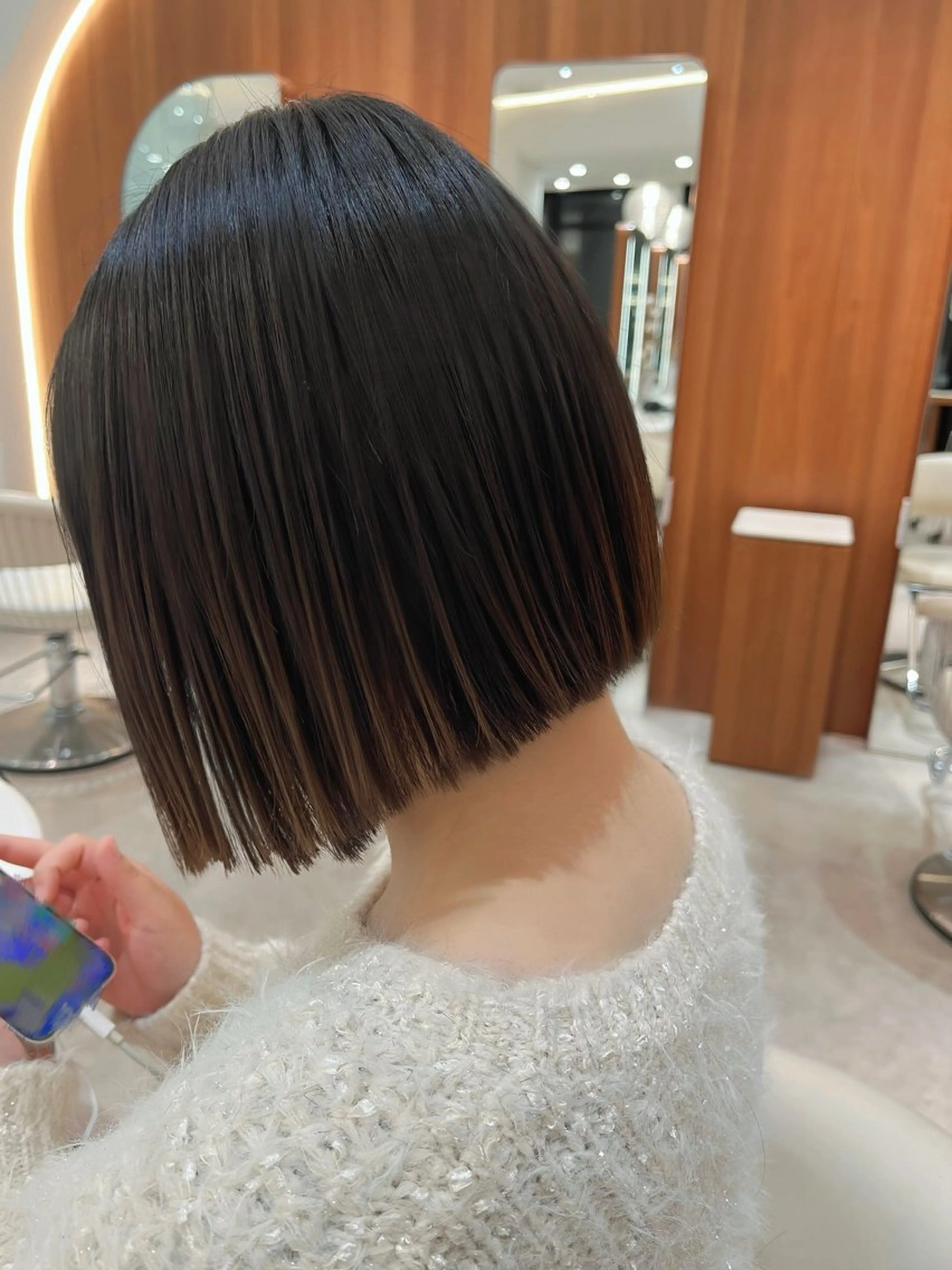 ミディアム 顔周りカット/ 透明感カラー/ユナのヘアスタイル