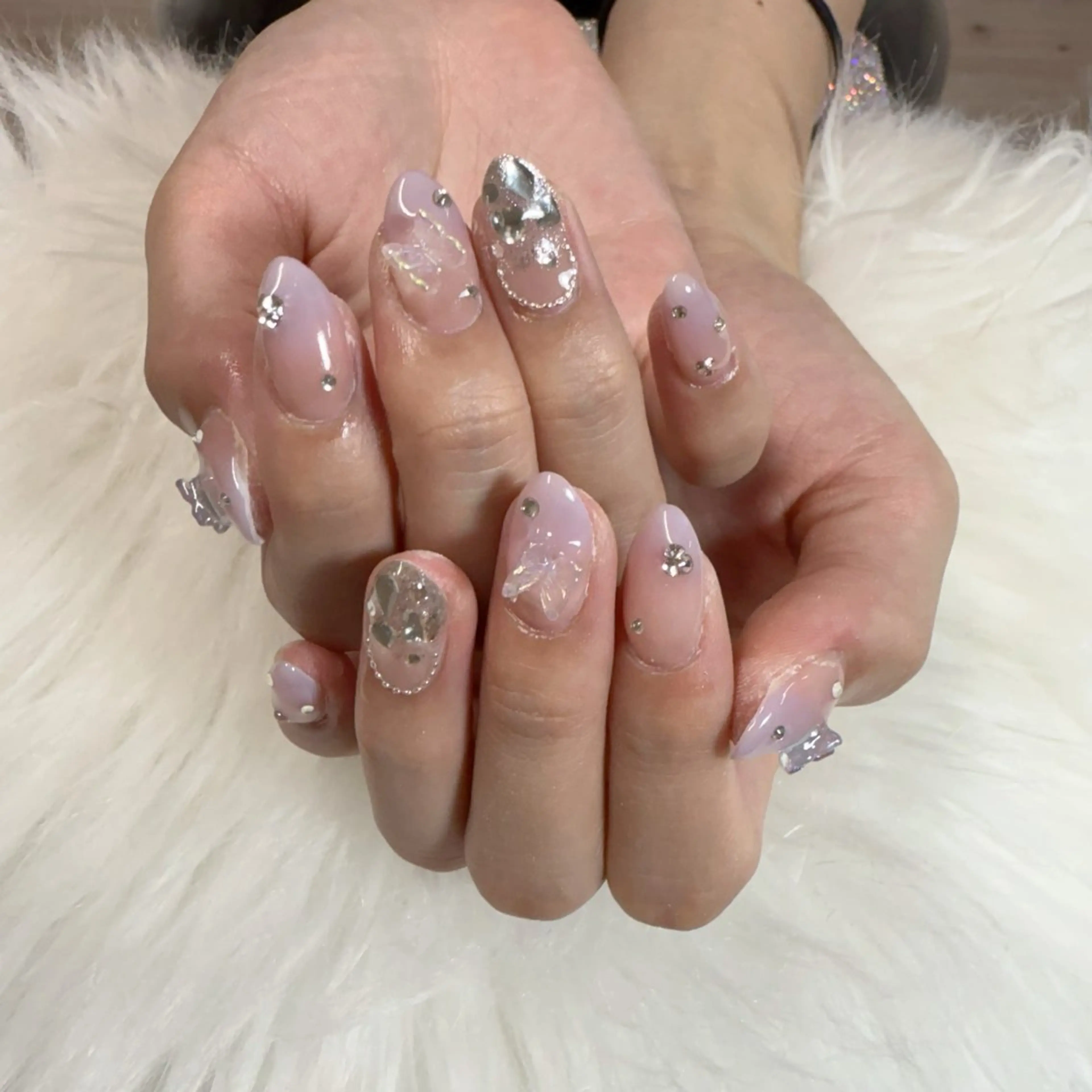 ネイル ハンドネイル 🎀nana🫧 ワンホンネイル🎀のネイルデザイン