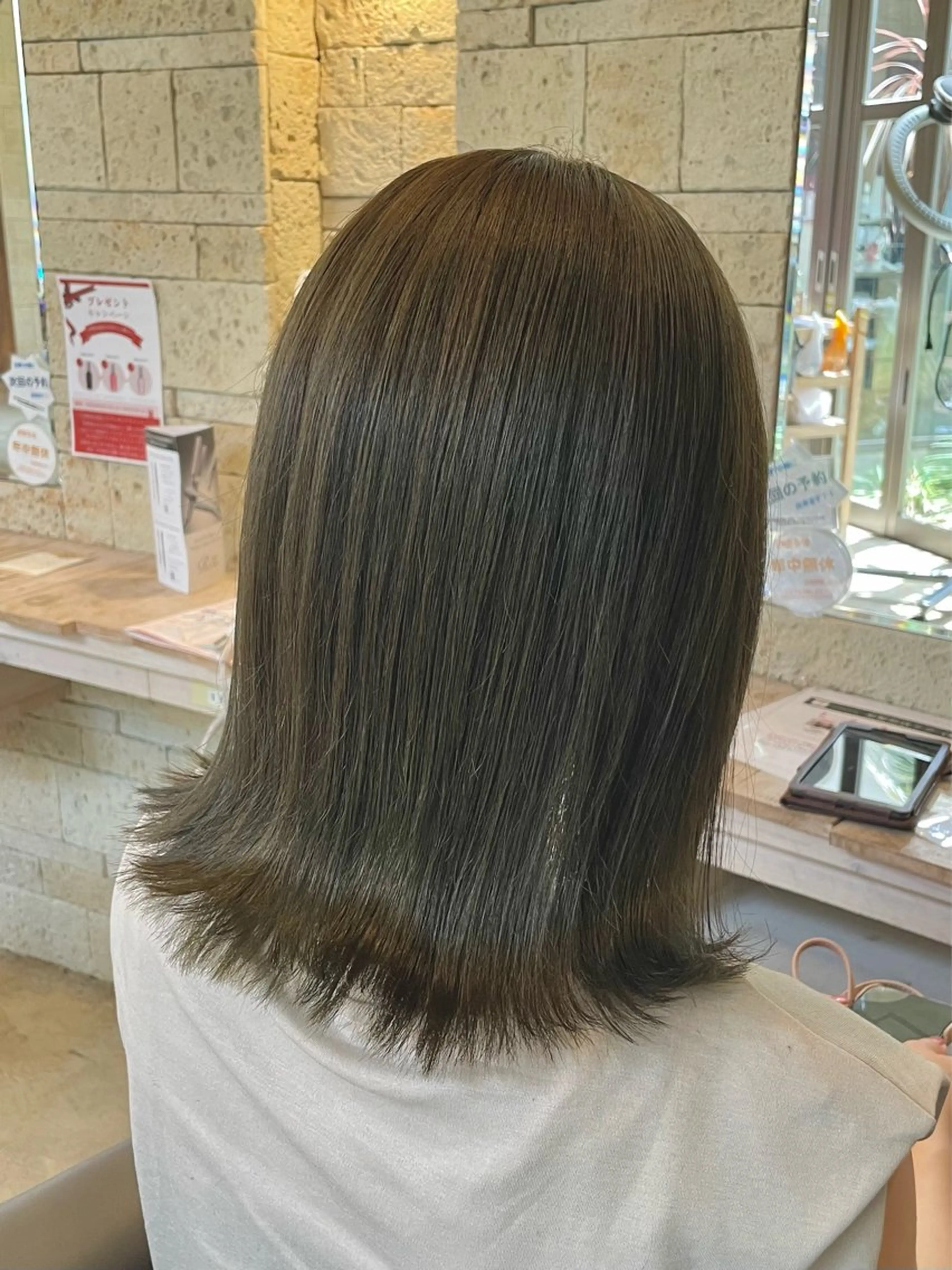 ミディアム カット ヘアカラー 木村 一葵のヘアスタイル