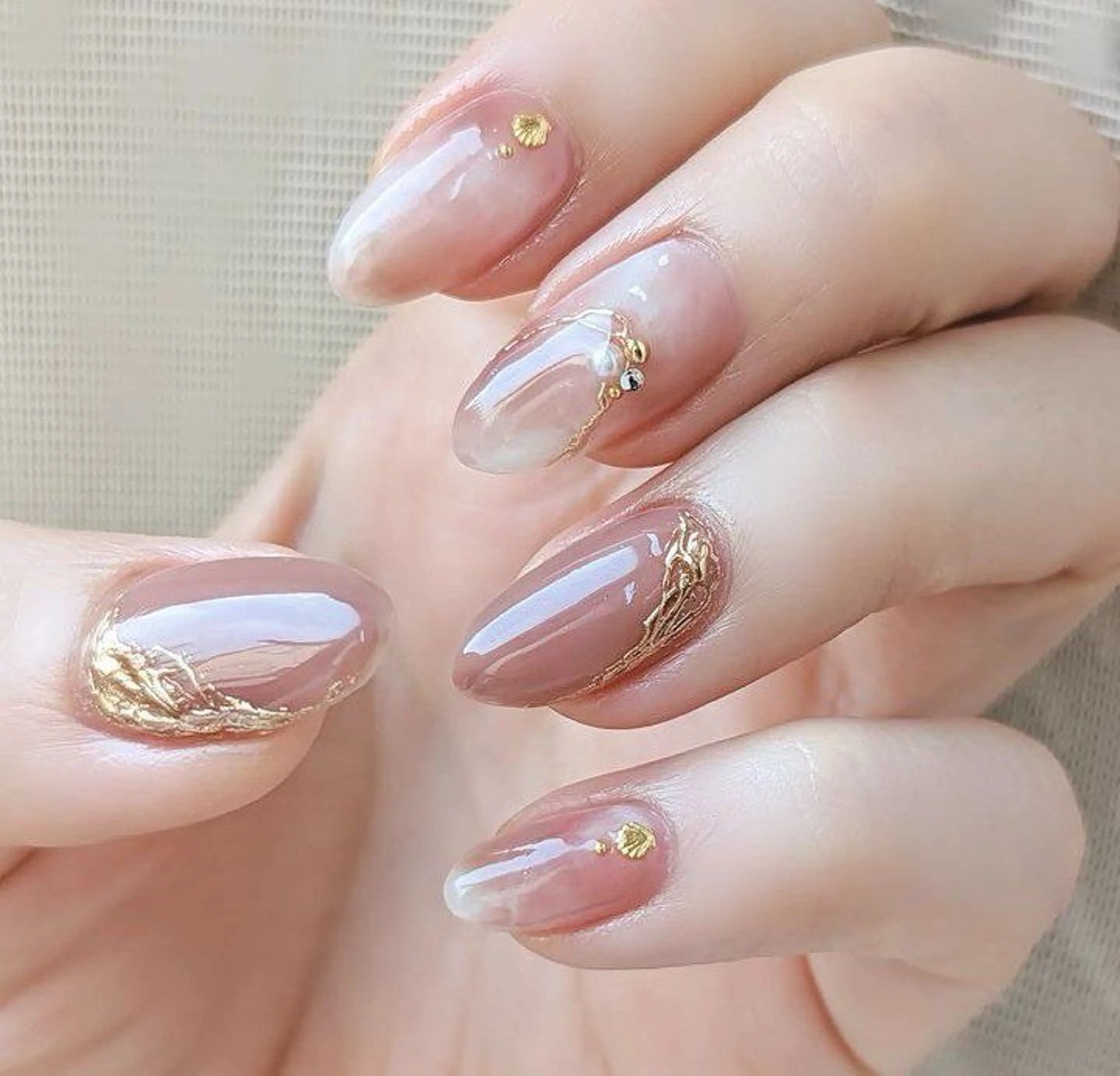 ニュウアンスorミラー🪞💞🈹8800円->6800円💕🤩ベースパラジェル使う👌🎀🌸の写真