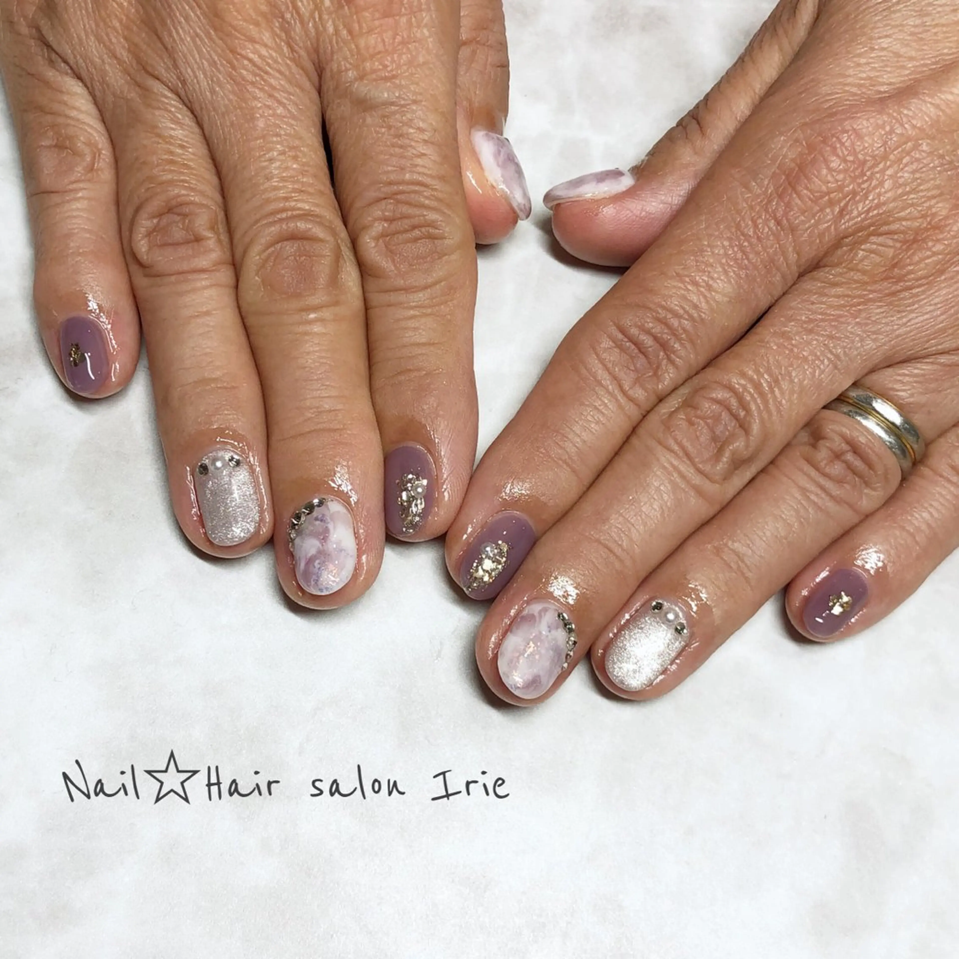 ネイル ハンドネイル 與儀 知佳のネイルデザイン