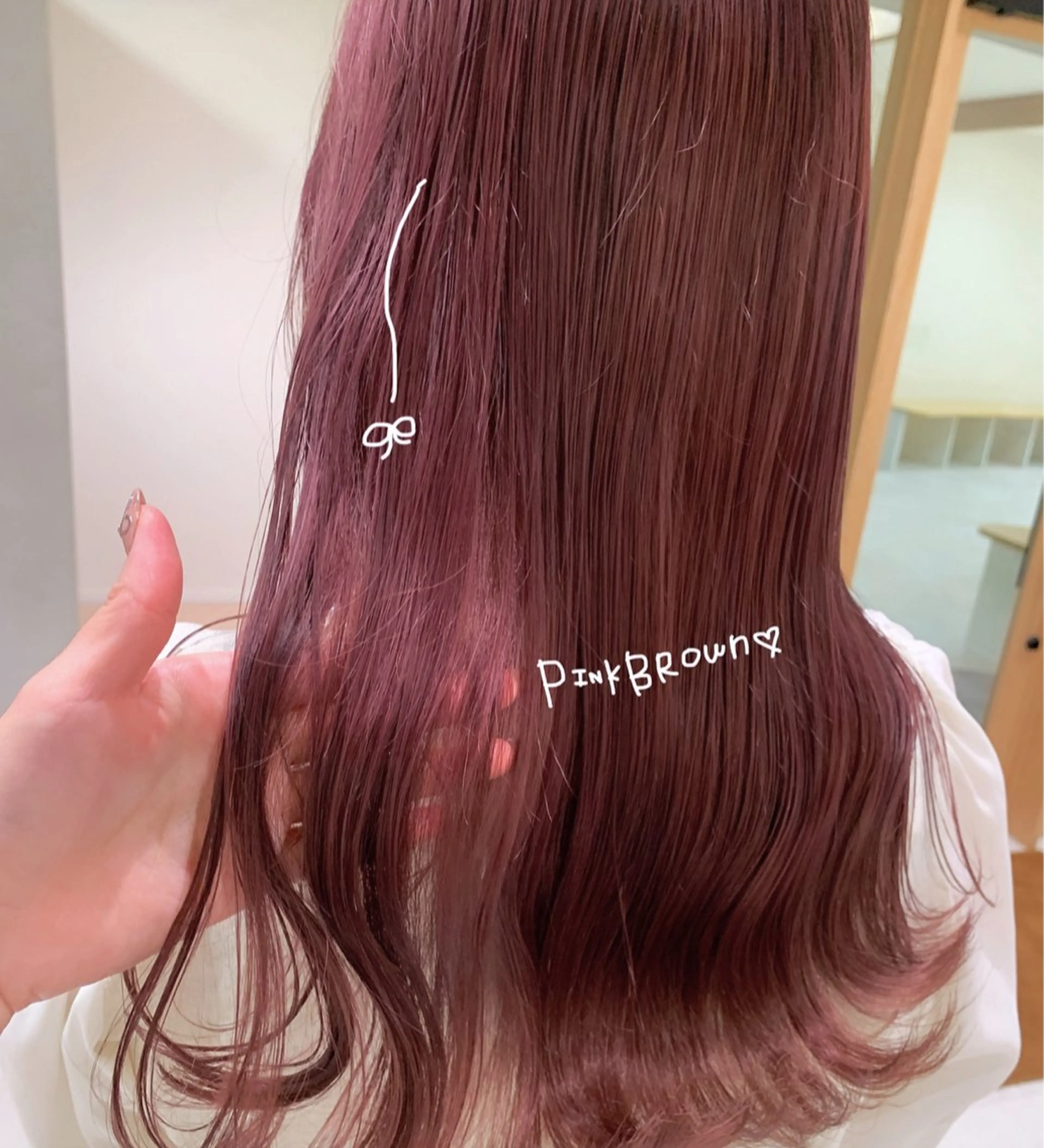 セミロング カラー ブラウンカラー ピンクカラー ピンクブラウン ヘアカラー regalo Acari🍎のヘアスタイル