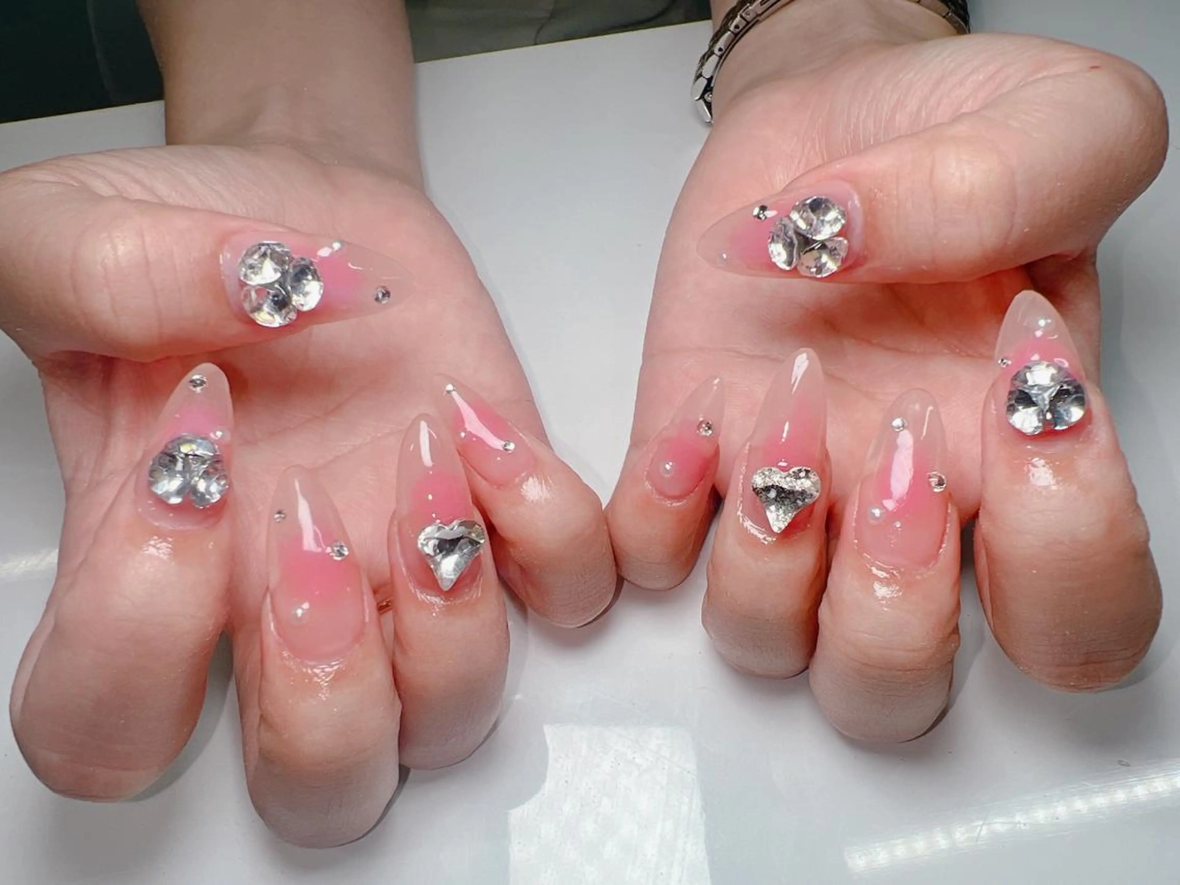 ネイル ハンドネイル Nail Salon L'arc所属・💊大阪/心斎橋 moni🧠のネイルデザイン
