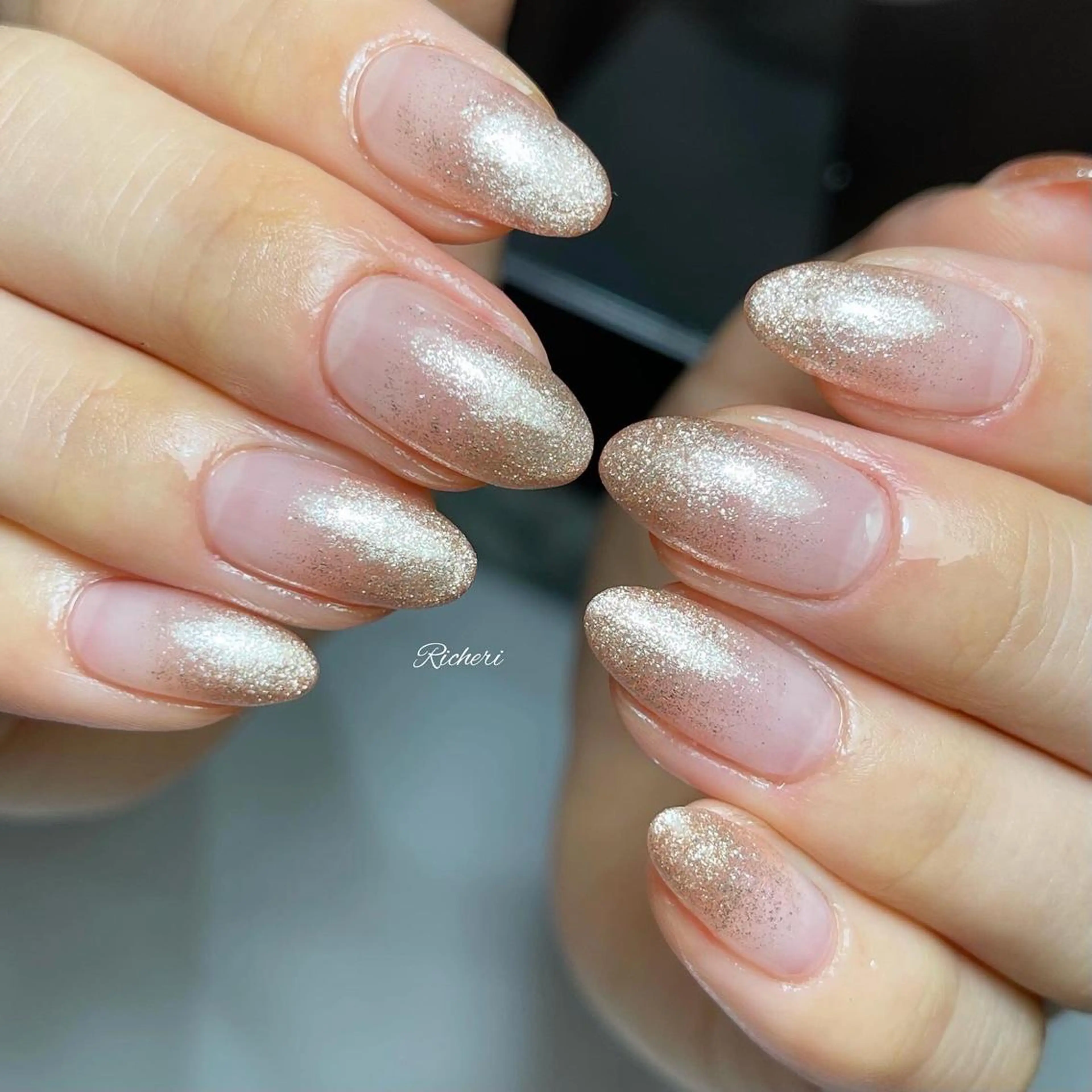 ミディアム ネイル 韓国風ヘア アートネイル フレンチネイル ジェルネイル グラデーション richeri beautyのエステ・リラクイメージ