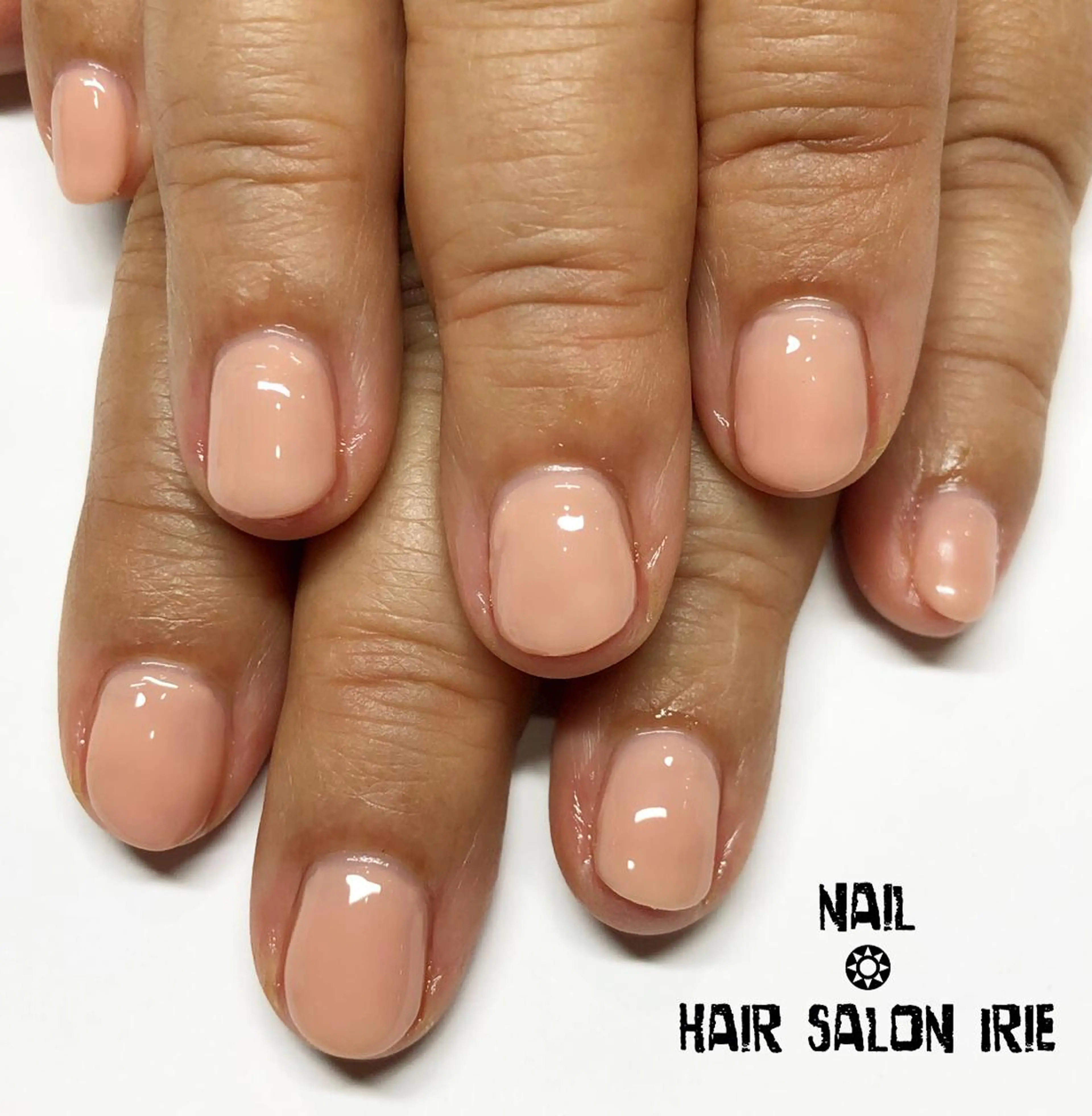 ネイル ハンドネイル ハンドケア 與儀 知佳のネイルデザイン