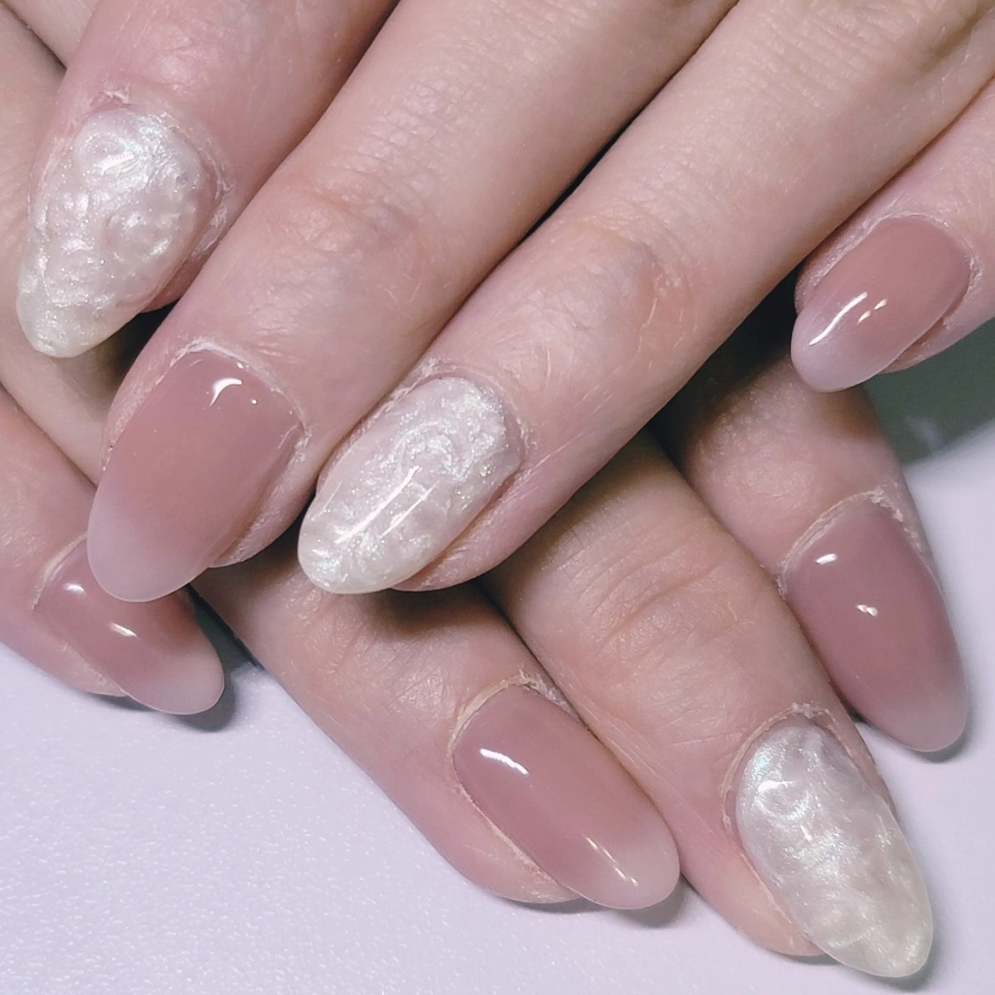 ネイル アートネイル 大理石ネイル(マーブル) ホワイト ハンドネイル よしだ ひろきのネイルデザイン