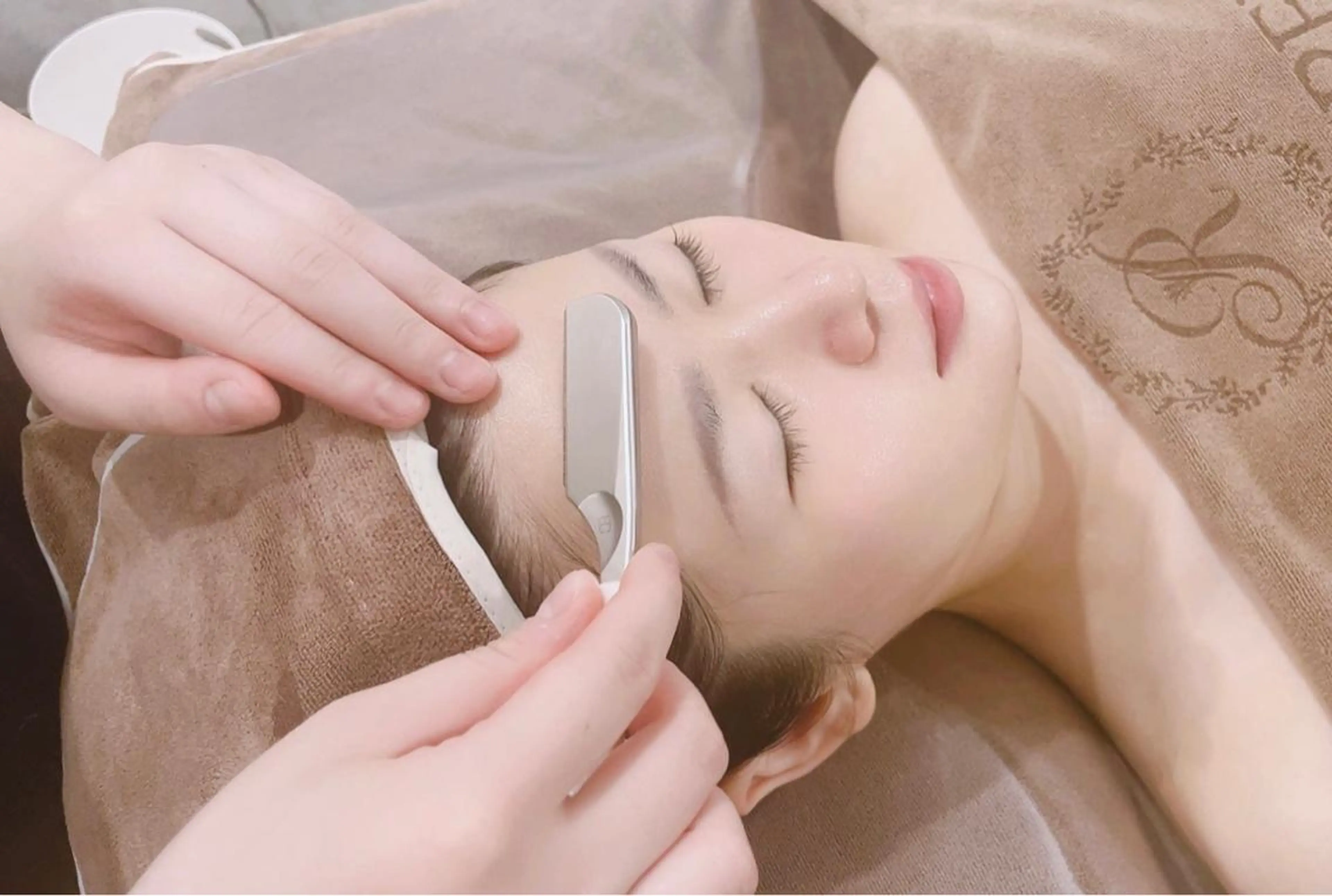 アイブロウ 西区九条エステ MITUREIサロンのエステ・リラクイメージ