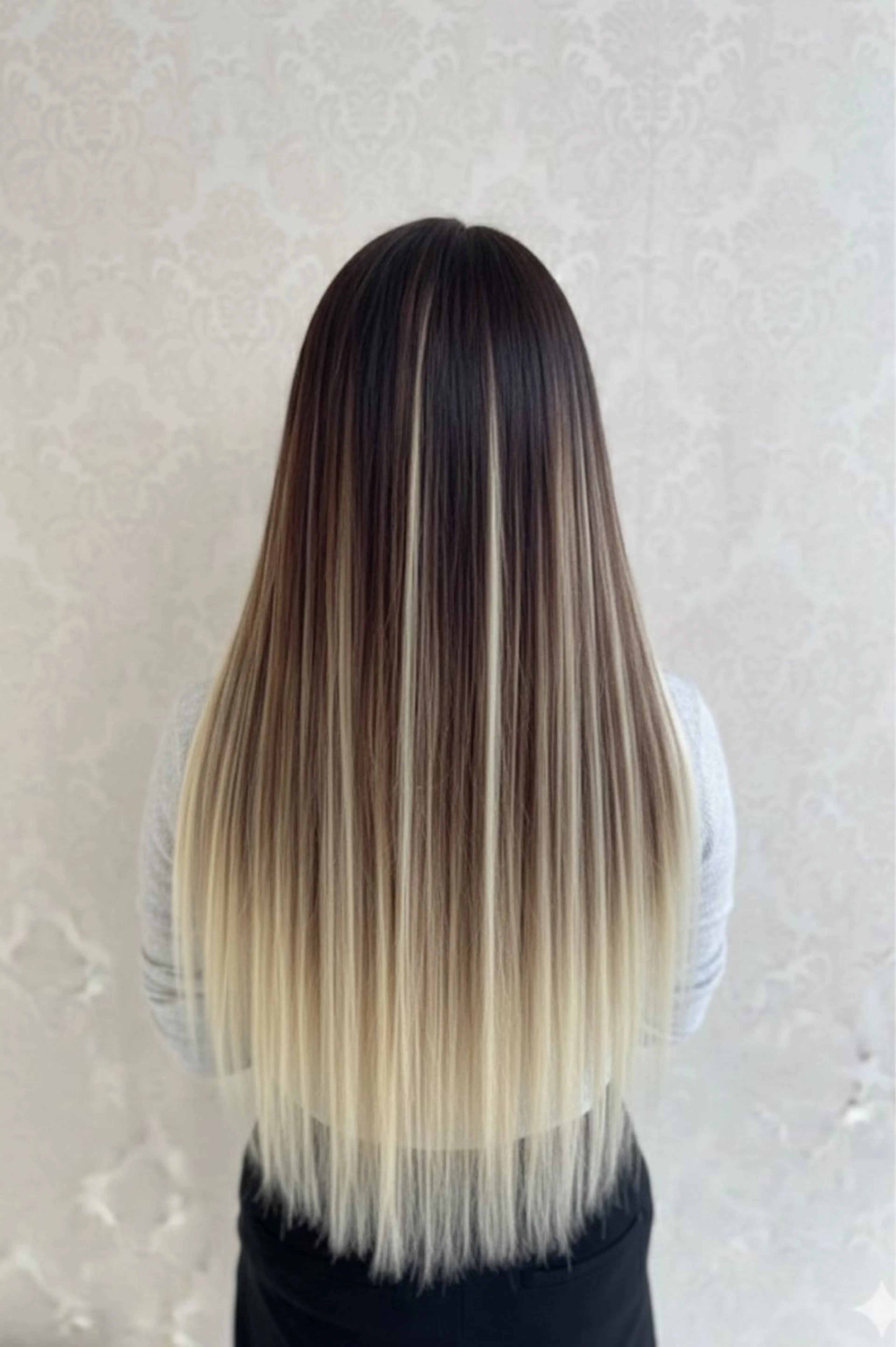 ロング カラー 青木 捺稀のヘアスタイル