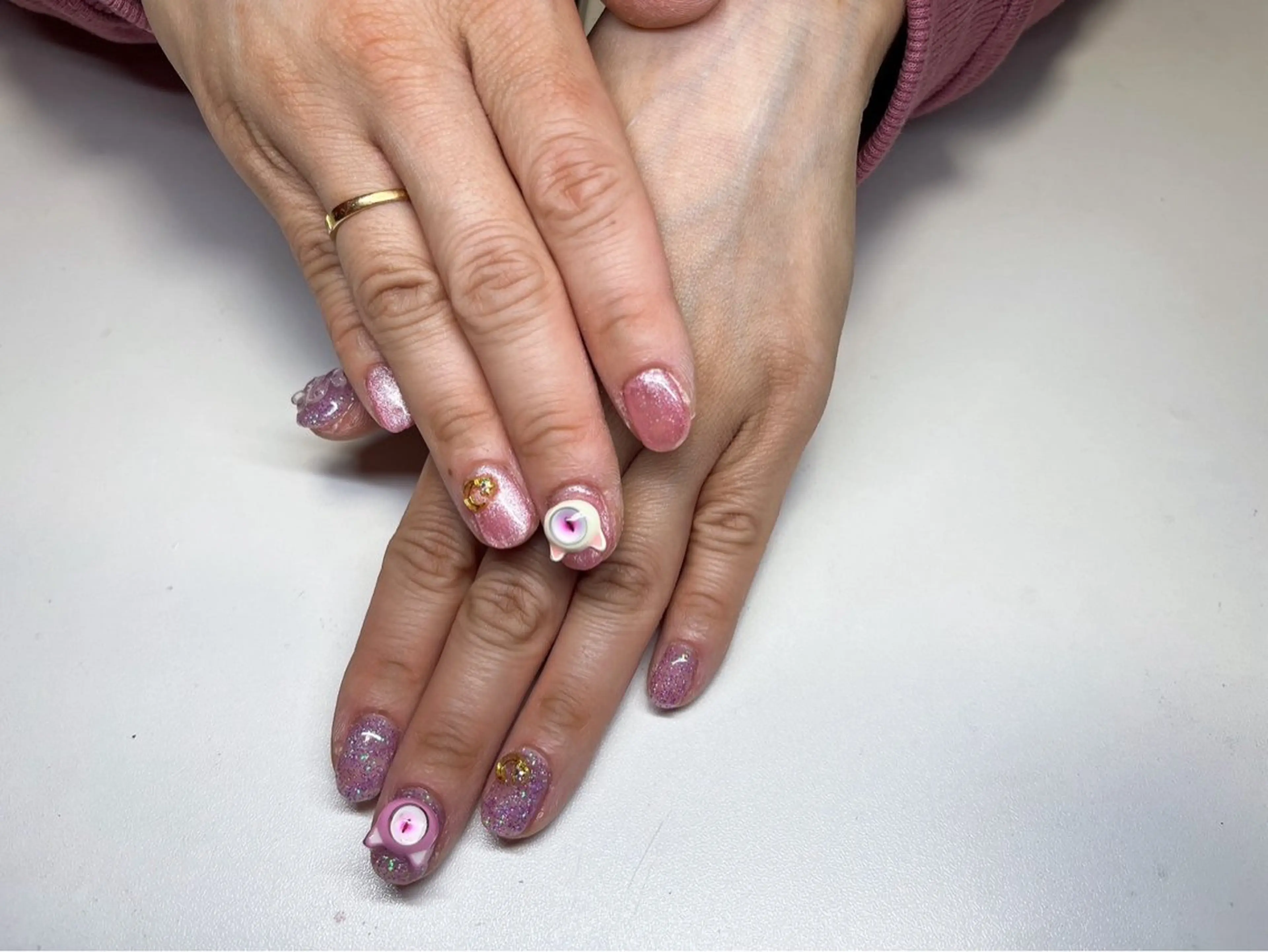 ネイル 持ち込み Feather TOMのエステ・リラクイメージ