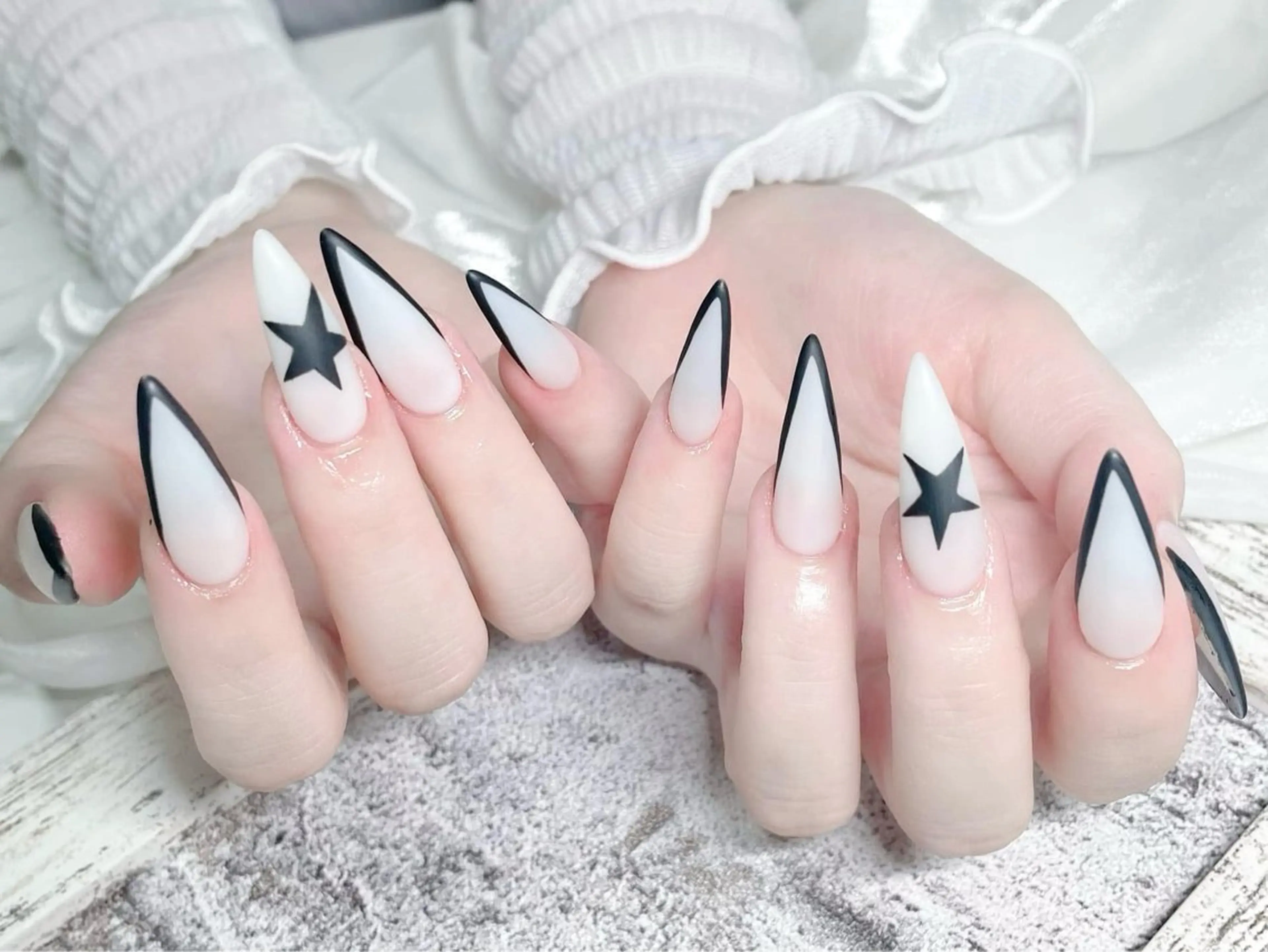 ネイル Mira Nail Studioのネイルデザイン