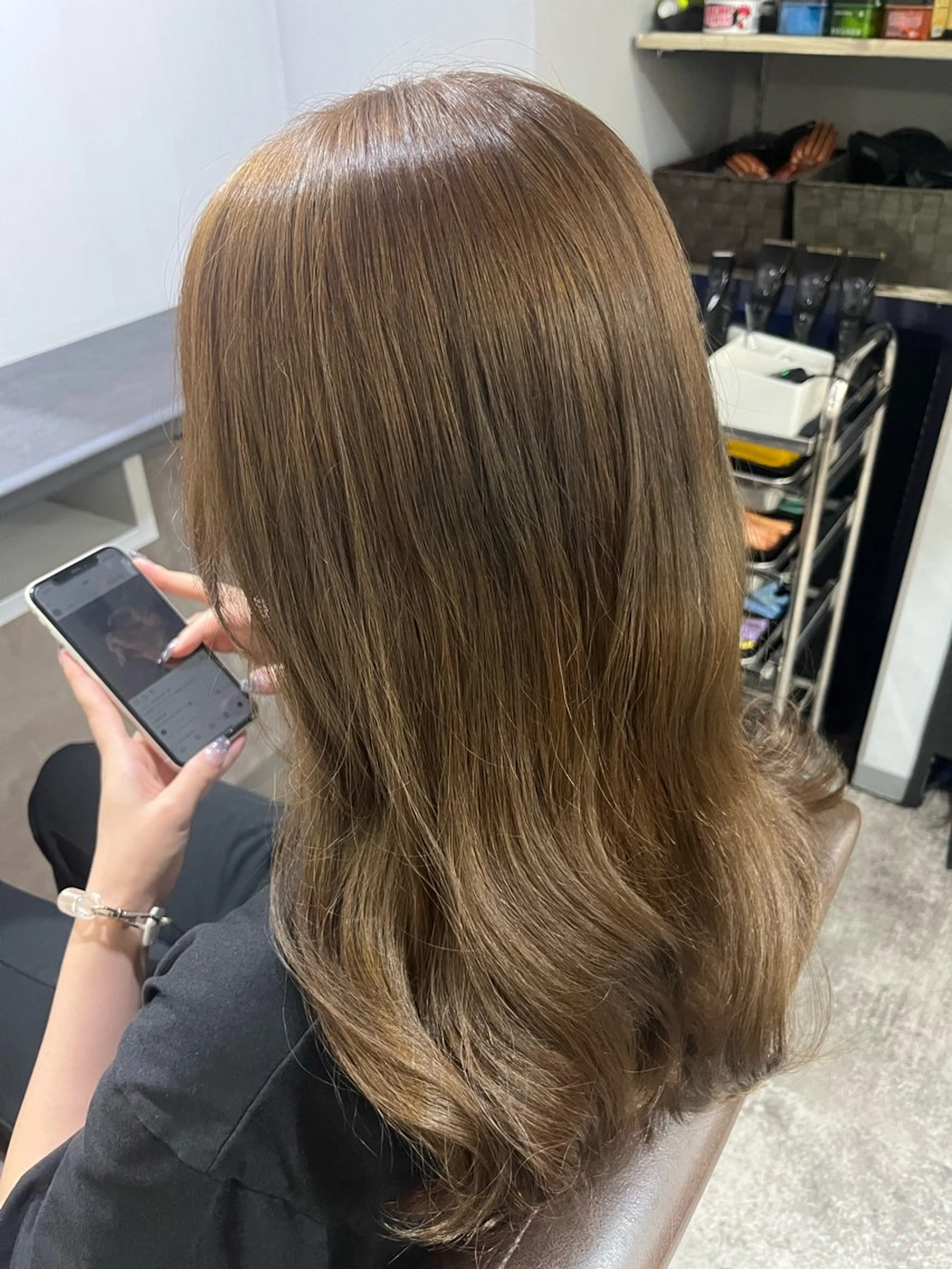 ロング カラー ベージュカラー ブリーチ ケアブリーチ 透明感カラー トリートメント 山口 詩織のヘアスタイル