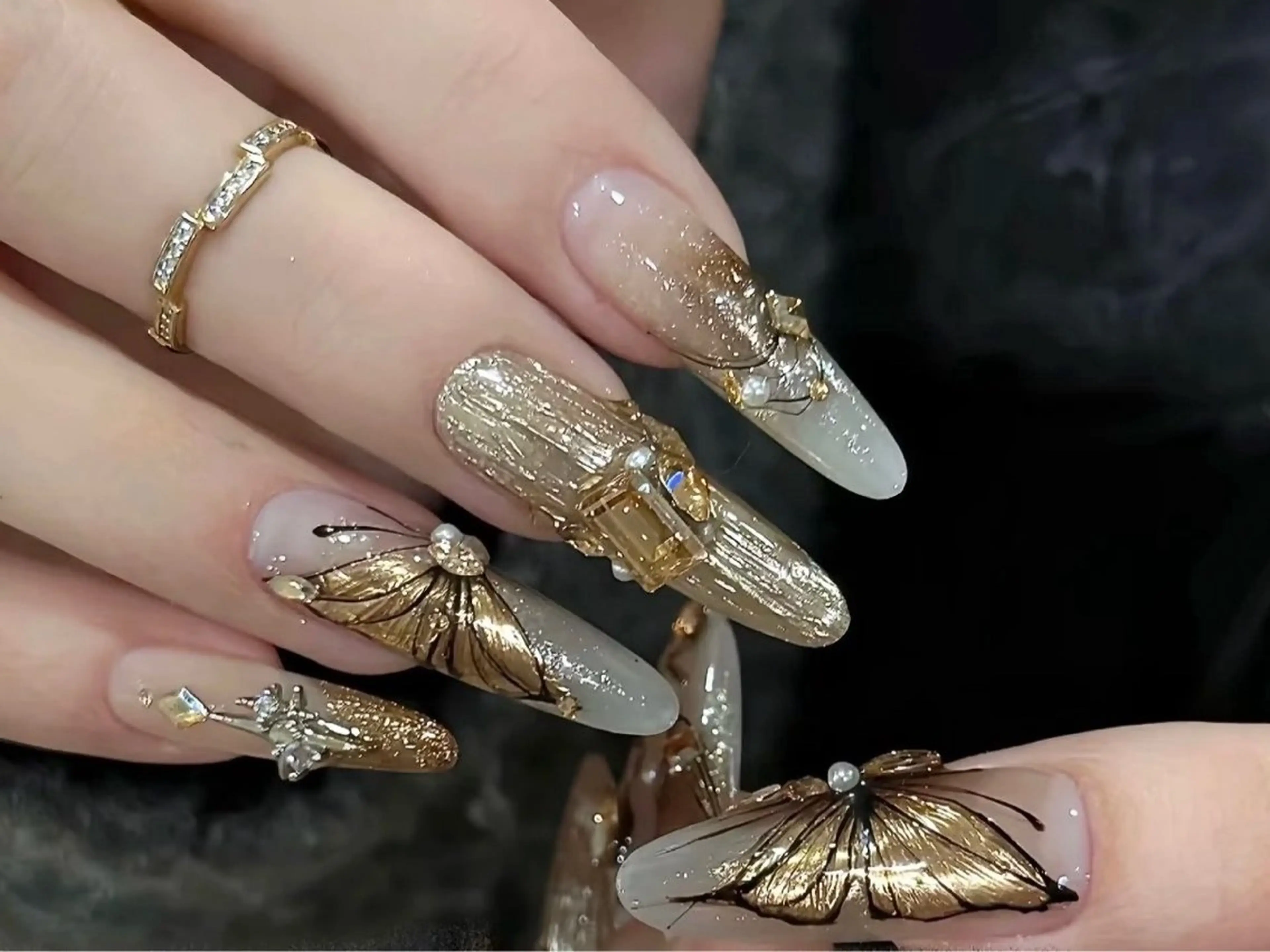 ネイル 飯塚 陽葵のネイルデザイン