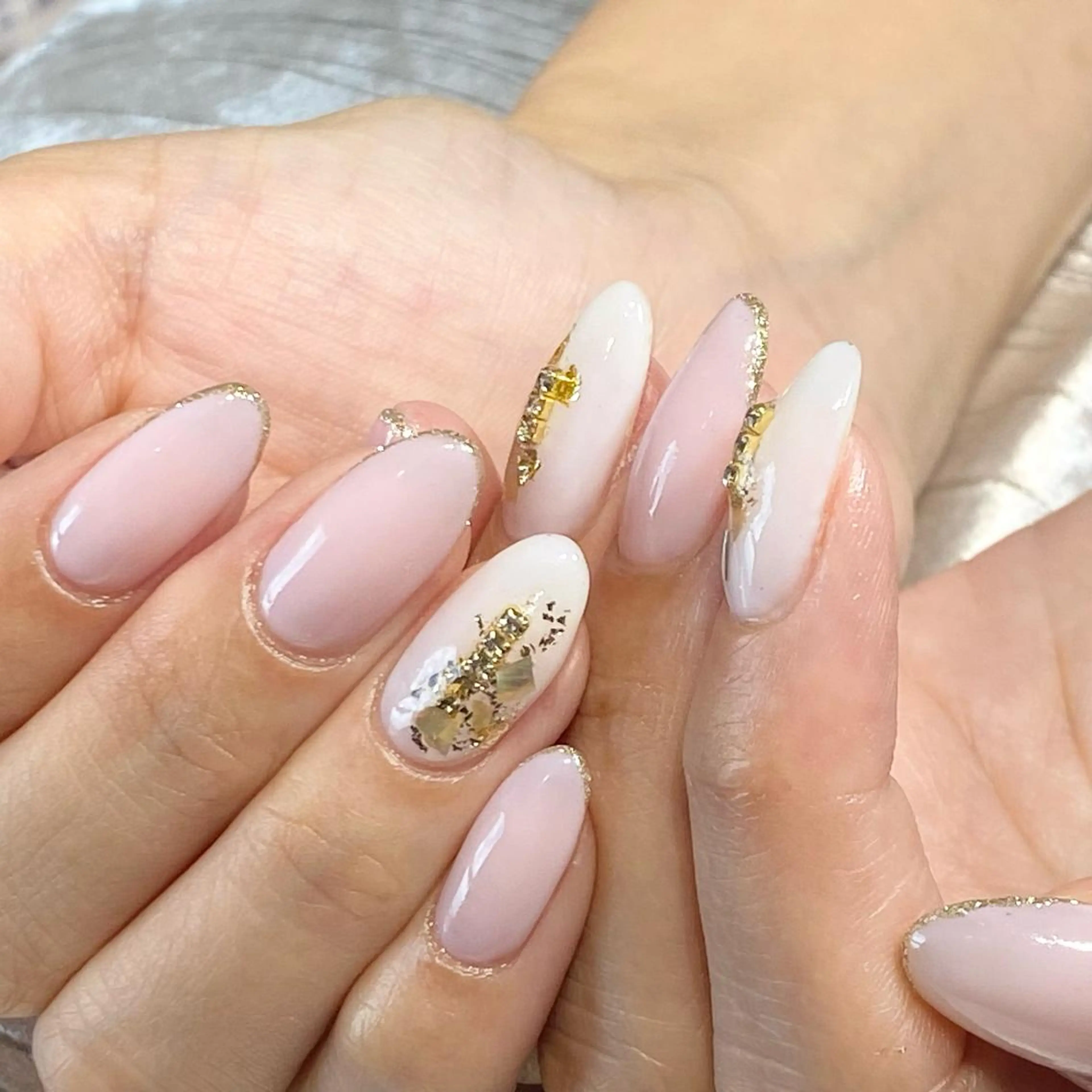 ネイル Flore (フロール)の眉毛・アイブロウイメージ