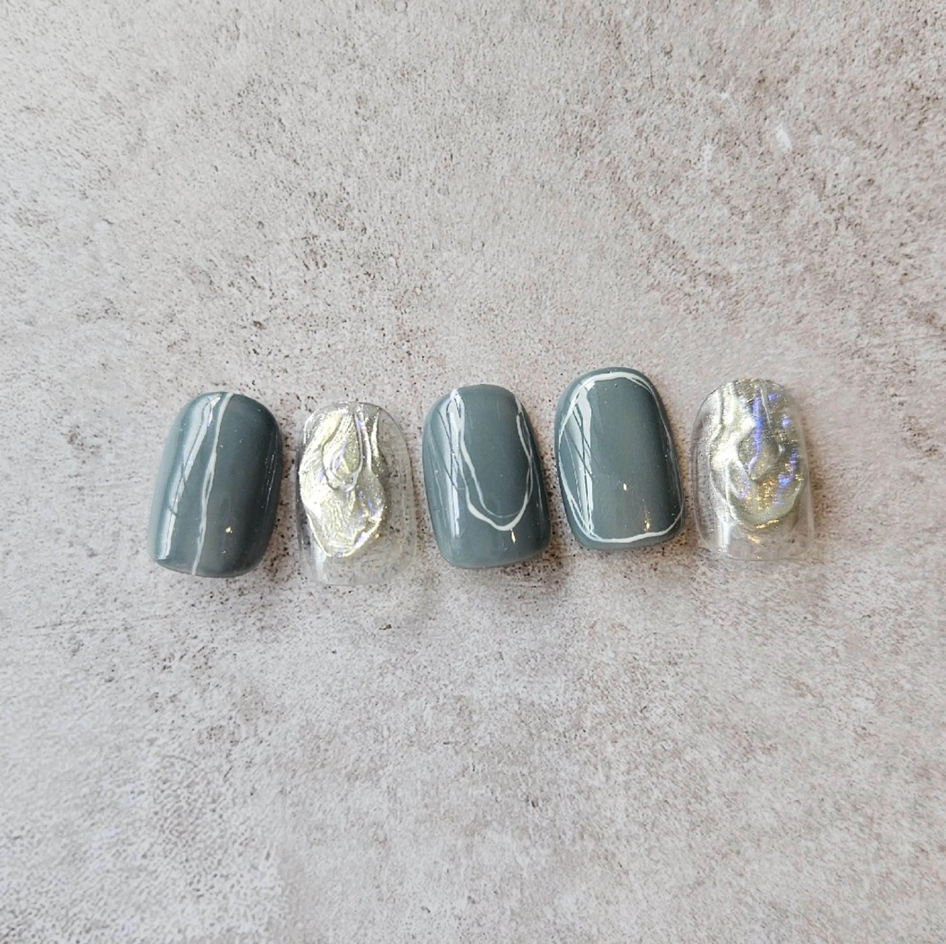 ネイル オーロラネイル ジェルネイル キラキラネイル ニュアンスネイル パラジェル ハンドネイル Nailsalon manoのネイルデザイン