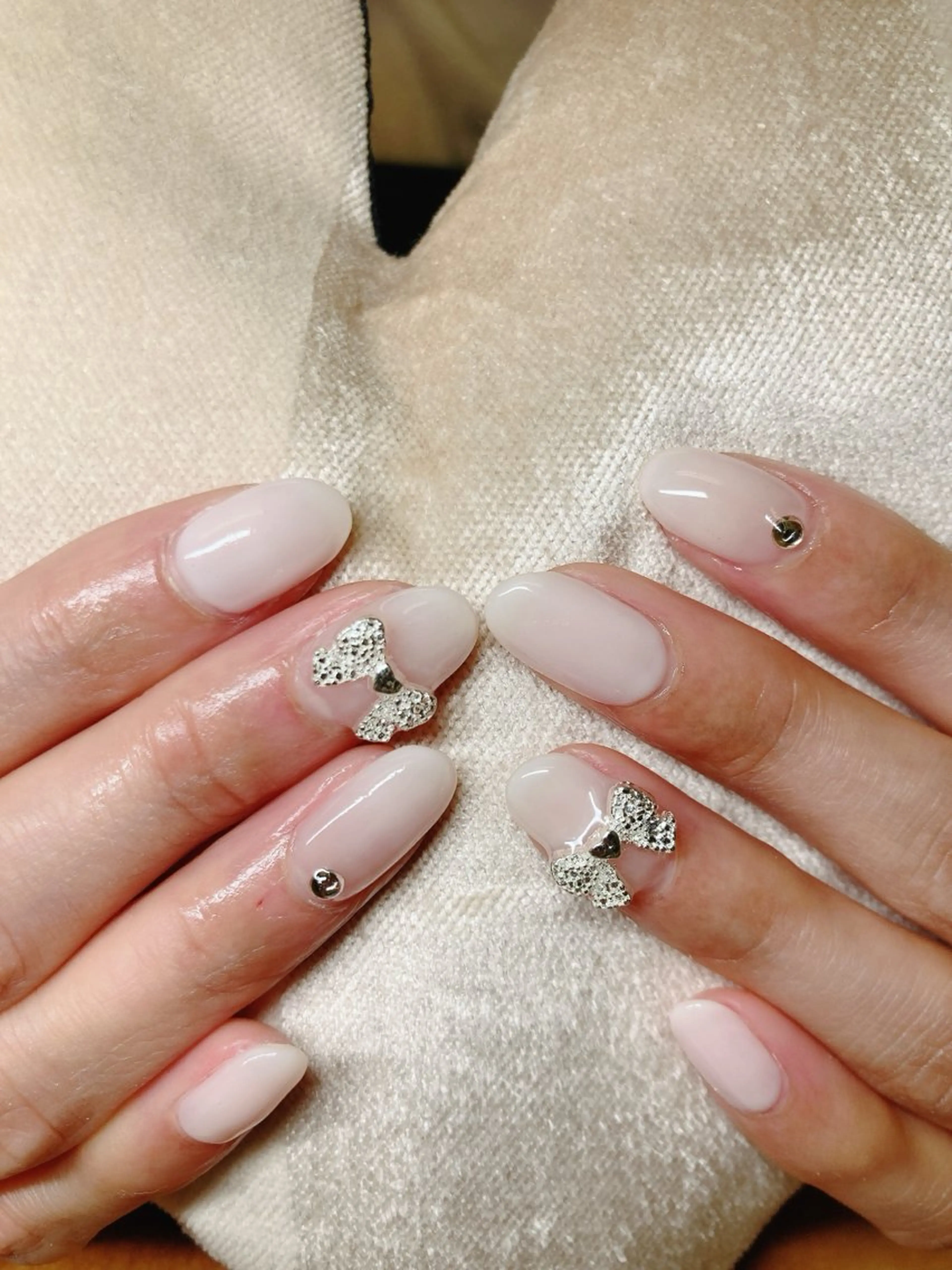 ネイル ECLAT エクラ所属・寺山 千鶴のネイルデザイン